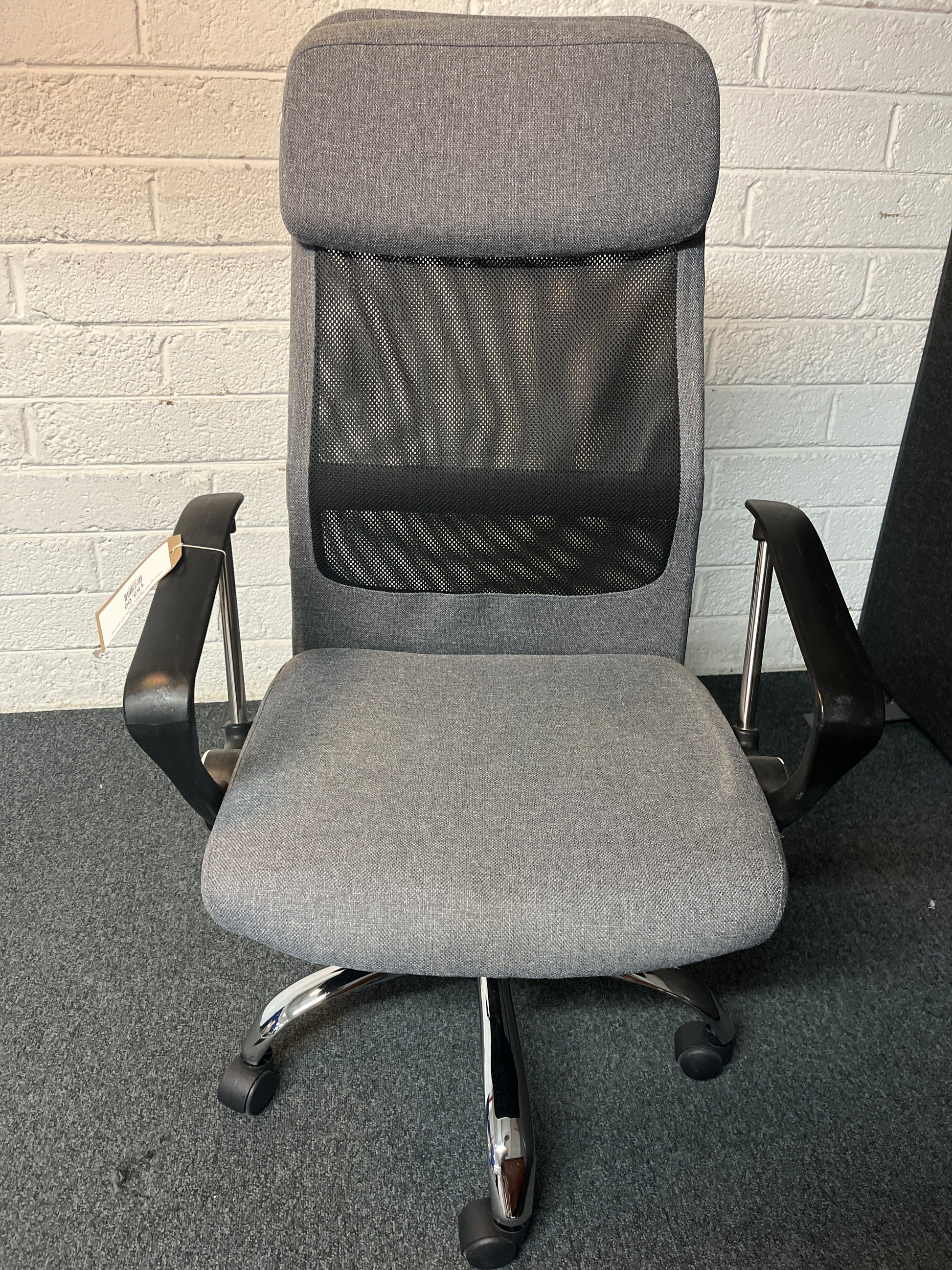Chord high back operators chair with mesh back and headrest - grey