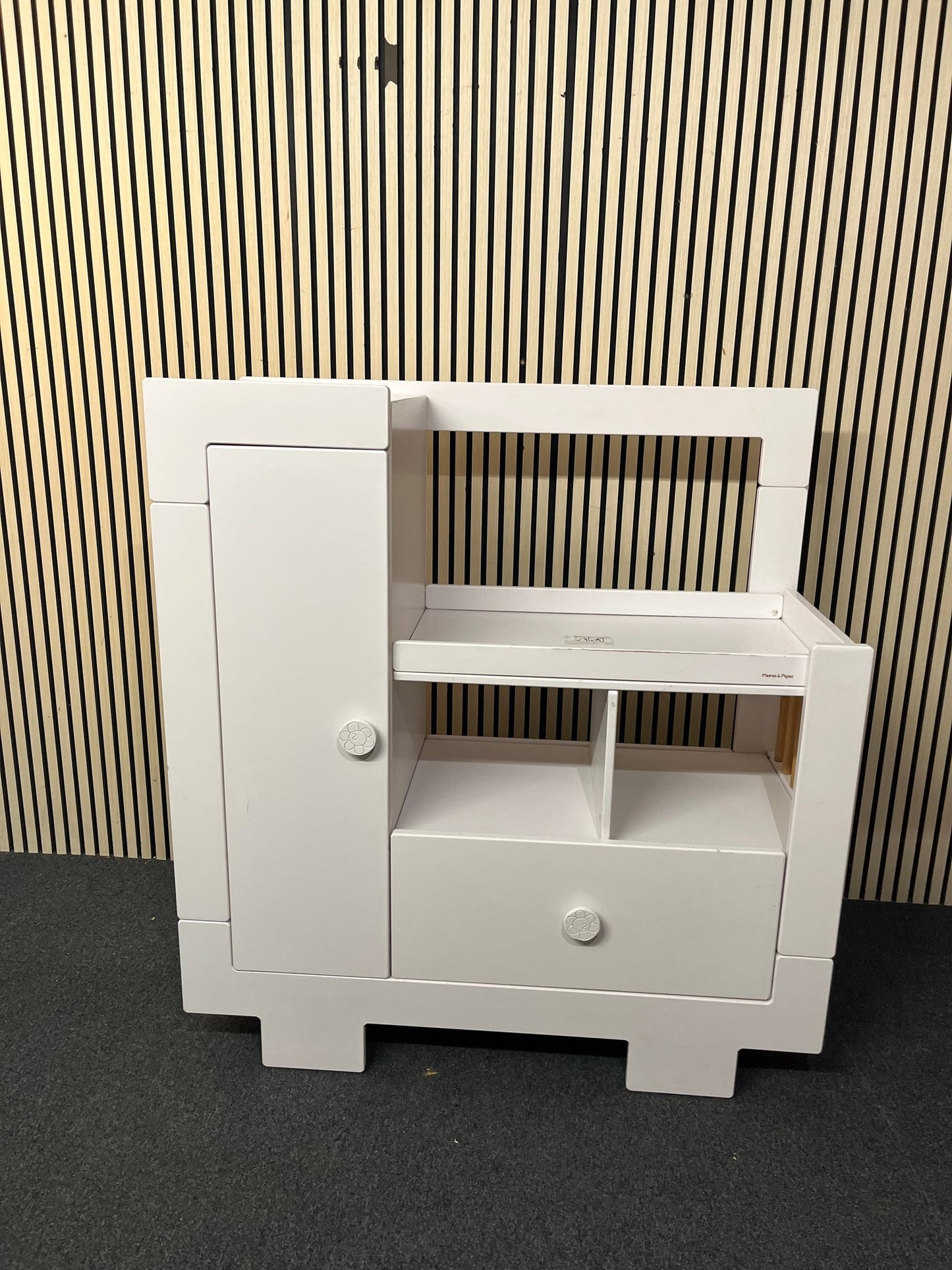 White laminate one drawer one door tiered baby changing unit (H 130 x W 120 x D 53 cm) 1126