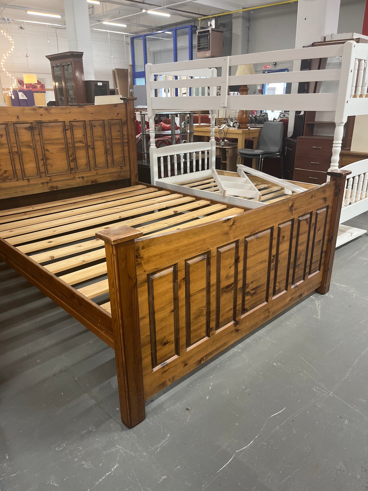 5ft high end solid pine stained bed frame 1325