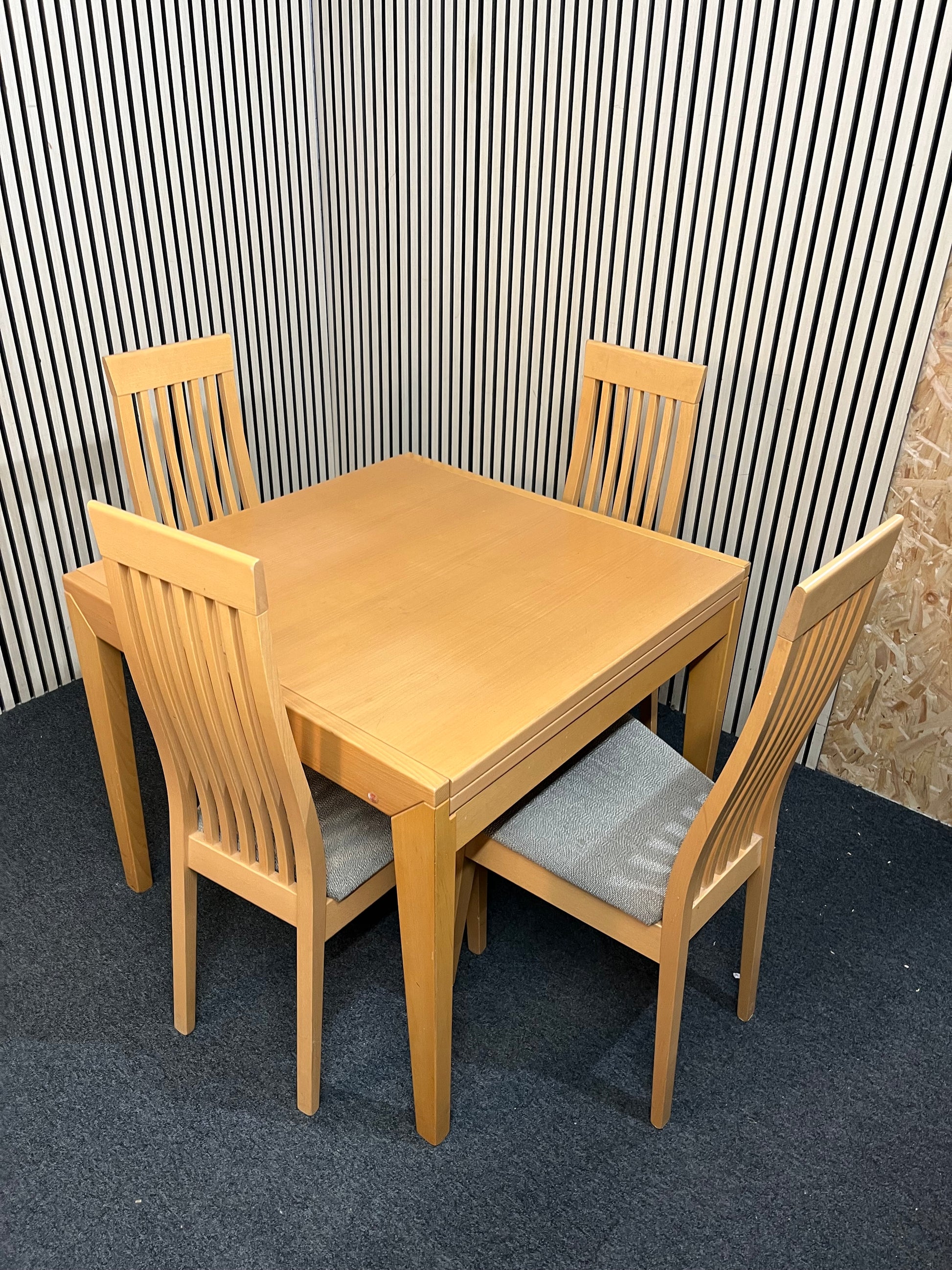 Caligaris Beech square extendable kitchen table (L 90 - 180 x W 90 cm) with 4 no. matching solid wood high back chairs with grey fabric seat cushions  3126