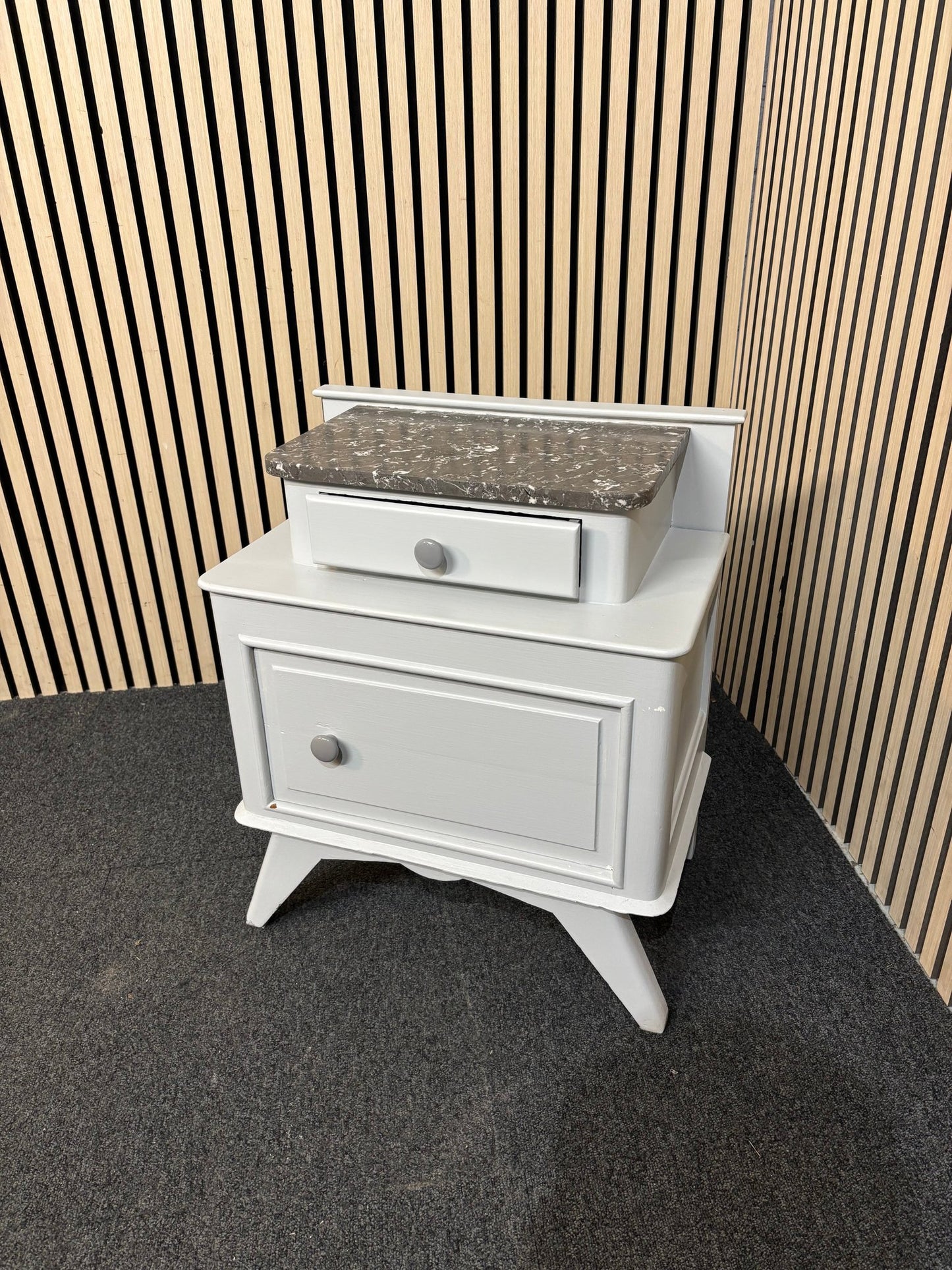 Light grey painted 1 door 1 drawer bedside locker with granite top 3126