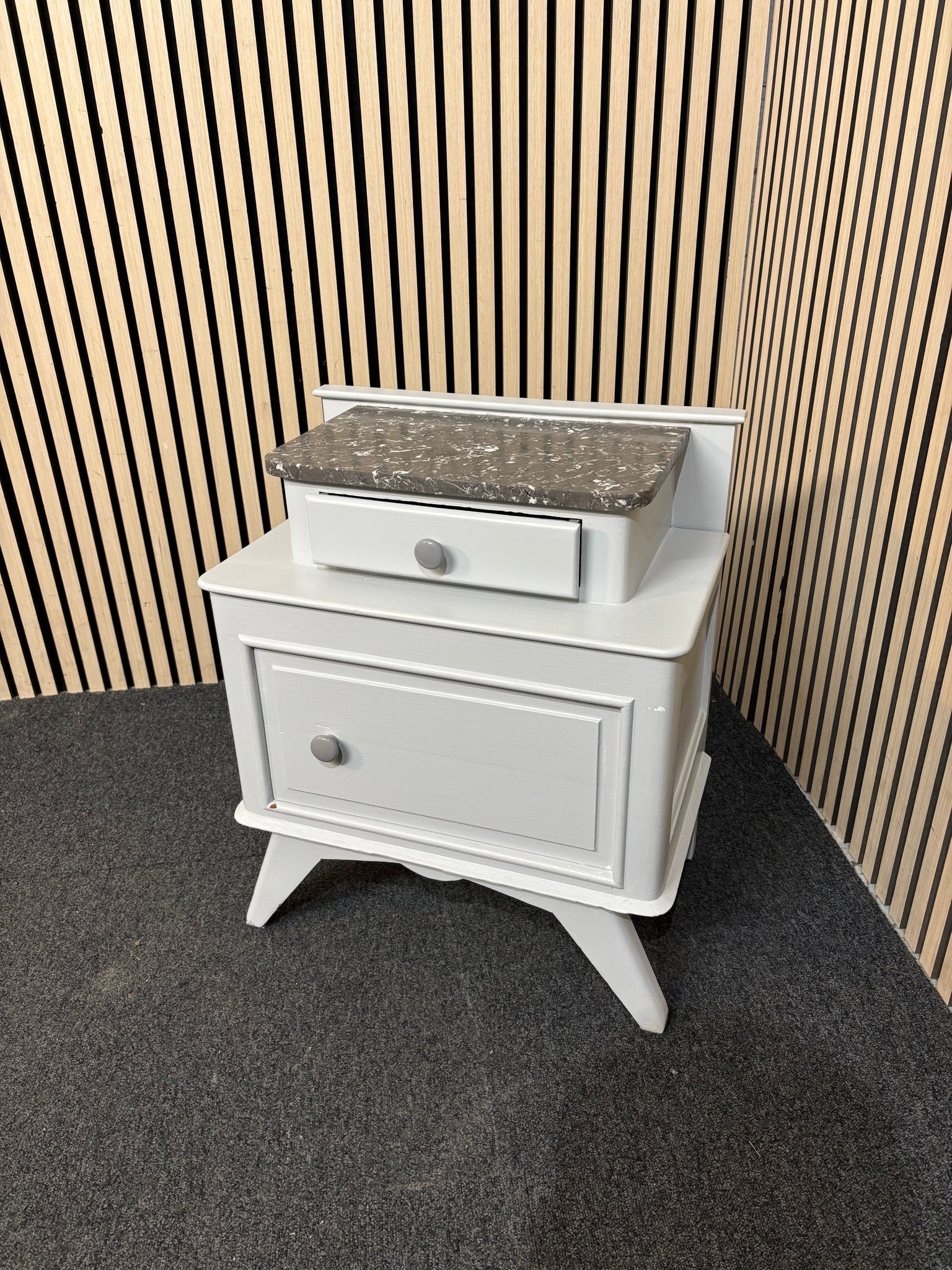 Light grey painted 1 door 1 drawer bedside locker with granite top 3126