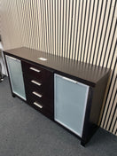 Solid dark wood stained 2 glass door 4 drawer sideboard (H 82 x W 150 x D 39 cm) 3126