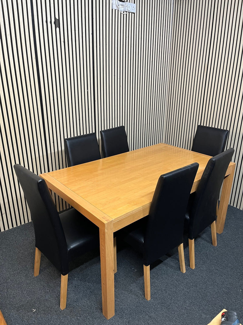 Rectangular beech dining table (L 150 x W 90 cm) with 6 black leatherette dining chairs 43505 - image 1