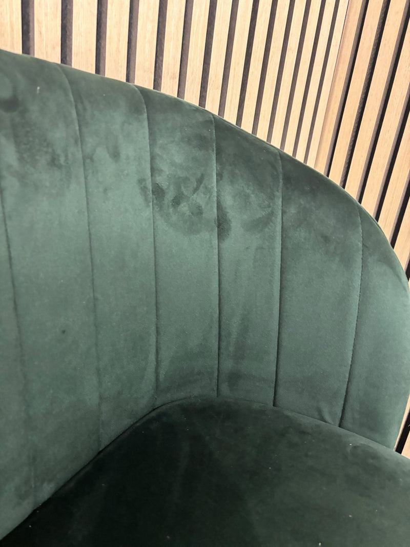 Green velvet 4 legged club chair 43573 - image 3