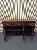Large stained cherry wood 3 glass door 3 drawer sideboard (H 90 x W 155 x D 46 cm) 43632