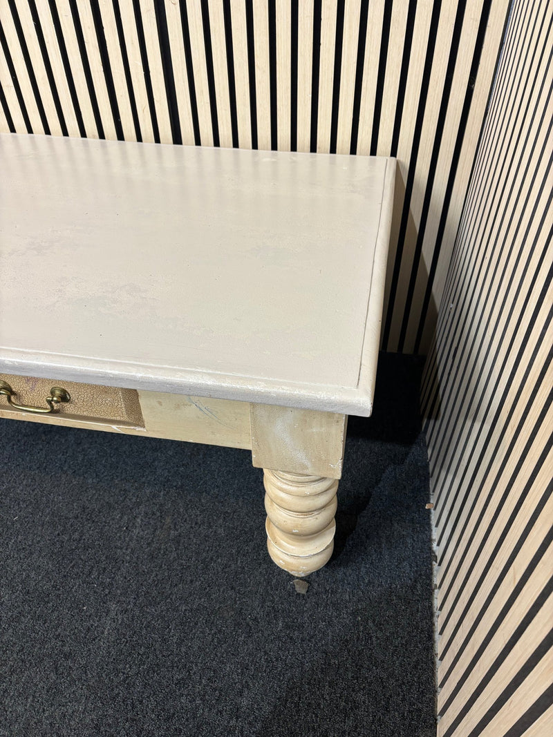 Cream painted low rectangular solid wood coffee table (H 52 x W 130 x D 70 cm) 43801 - image 4