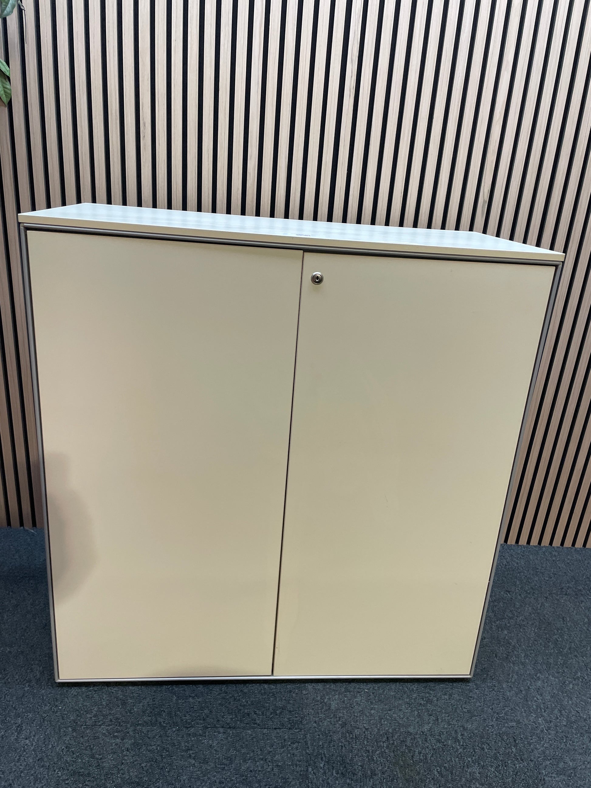 Medium white laminate 2 door storage unit with metal frame (H 105 x W 100 x D 47 cm)