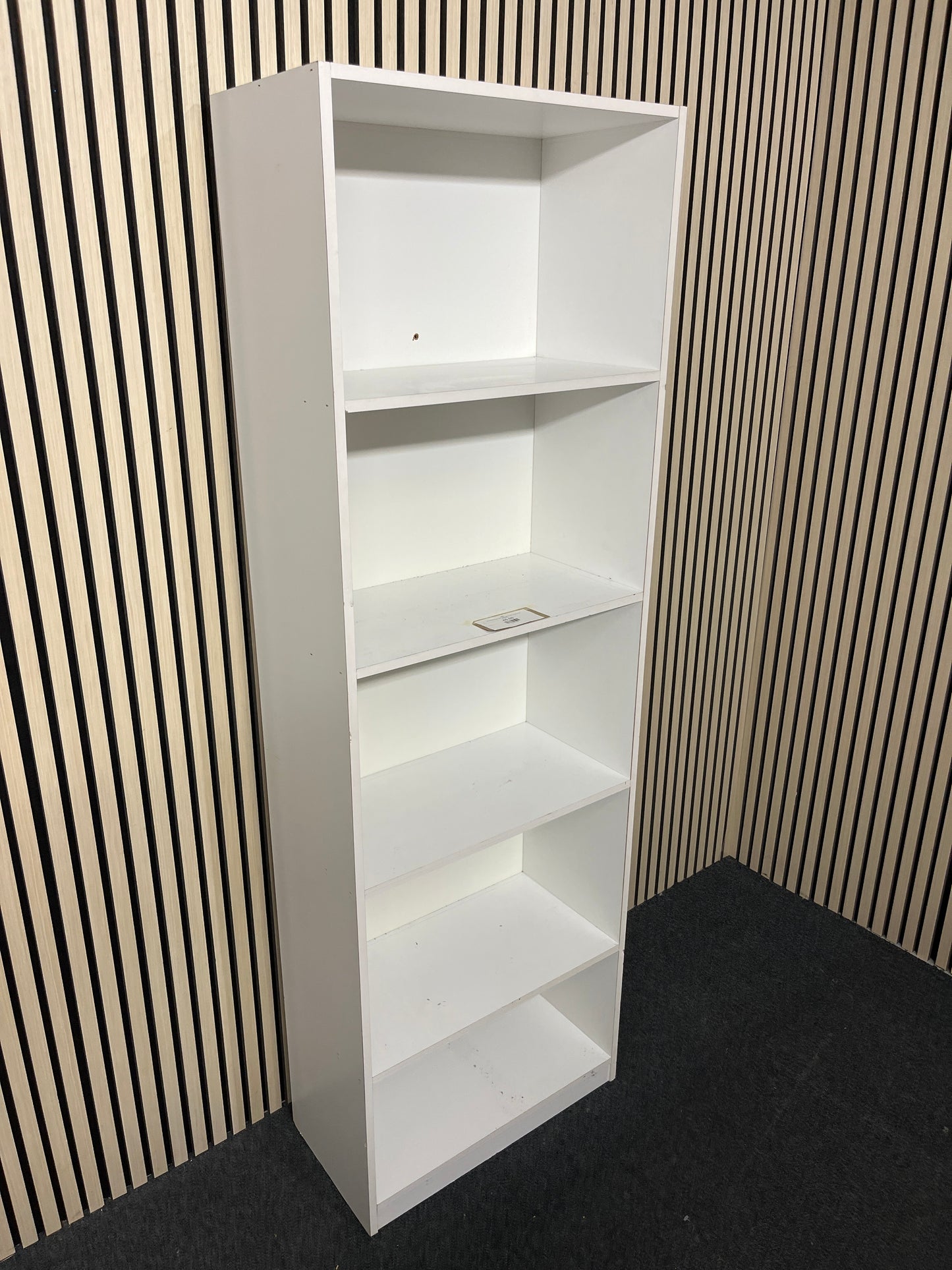 Tall white laminate open bookcase (H 183 x W 60 x D 30 cm) 3325