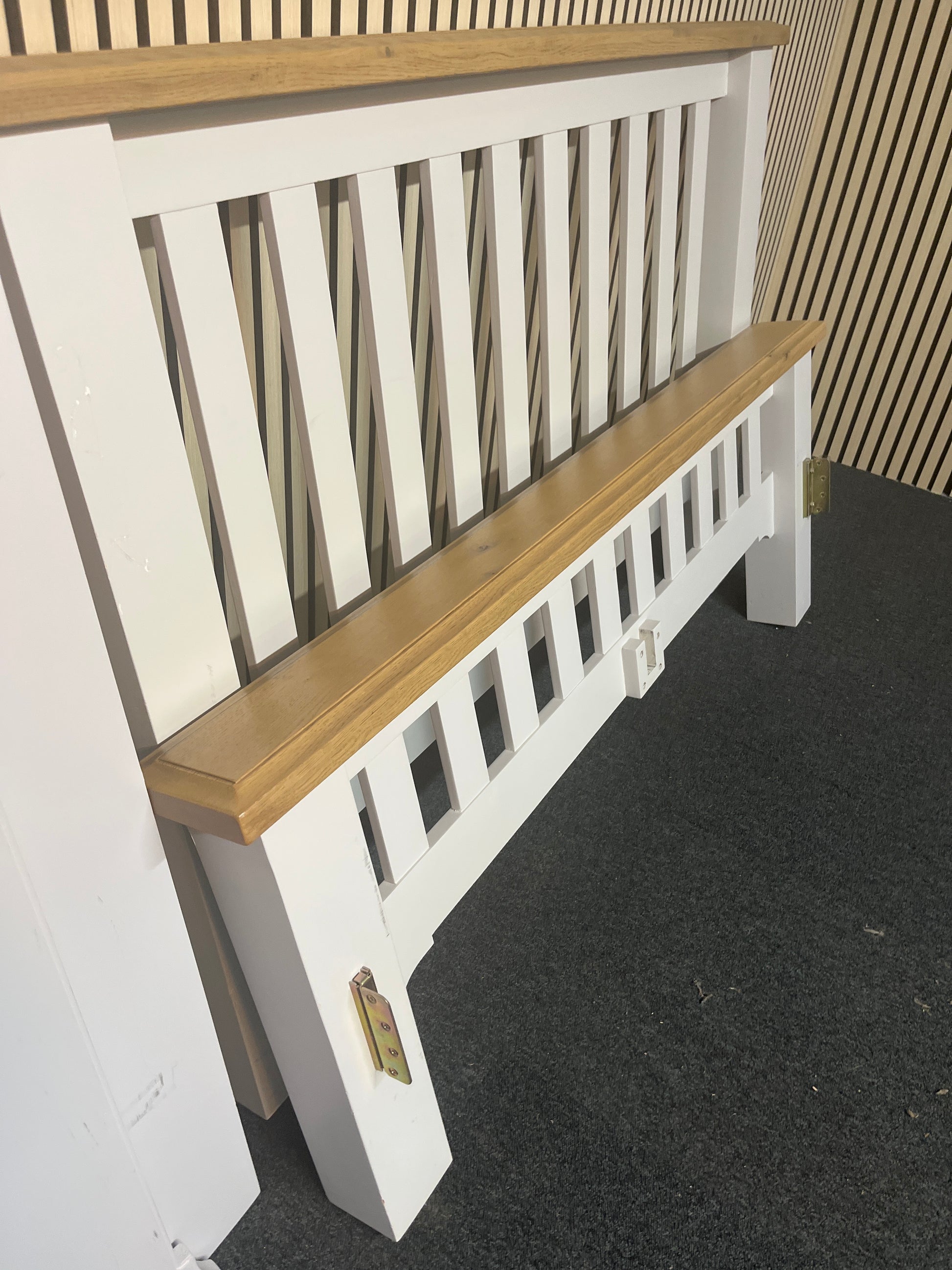 4Ft 6 high end cream and oak double bed frame 1325