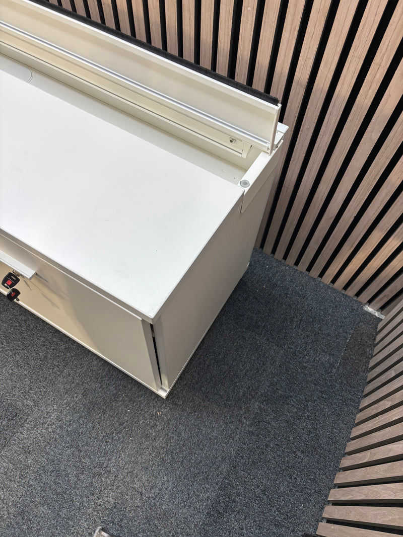 2 sliding door low white storage unit (H 60 x W 180 x D 44 cm)