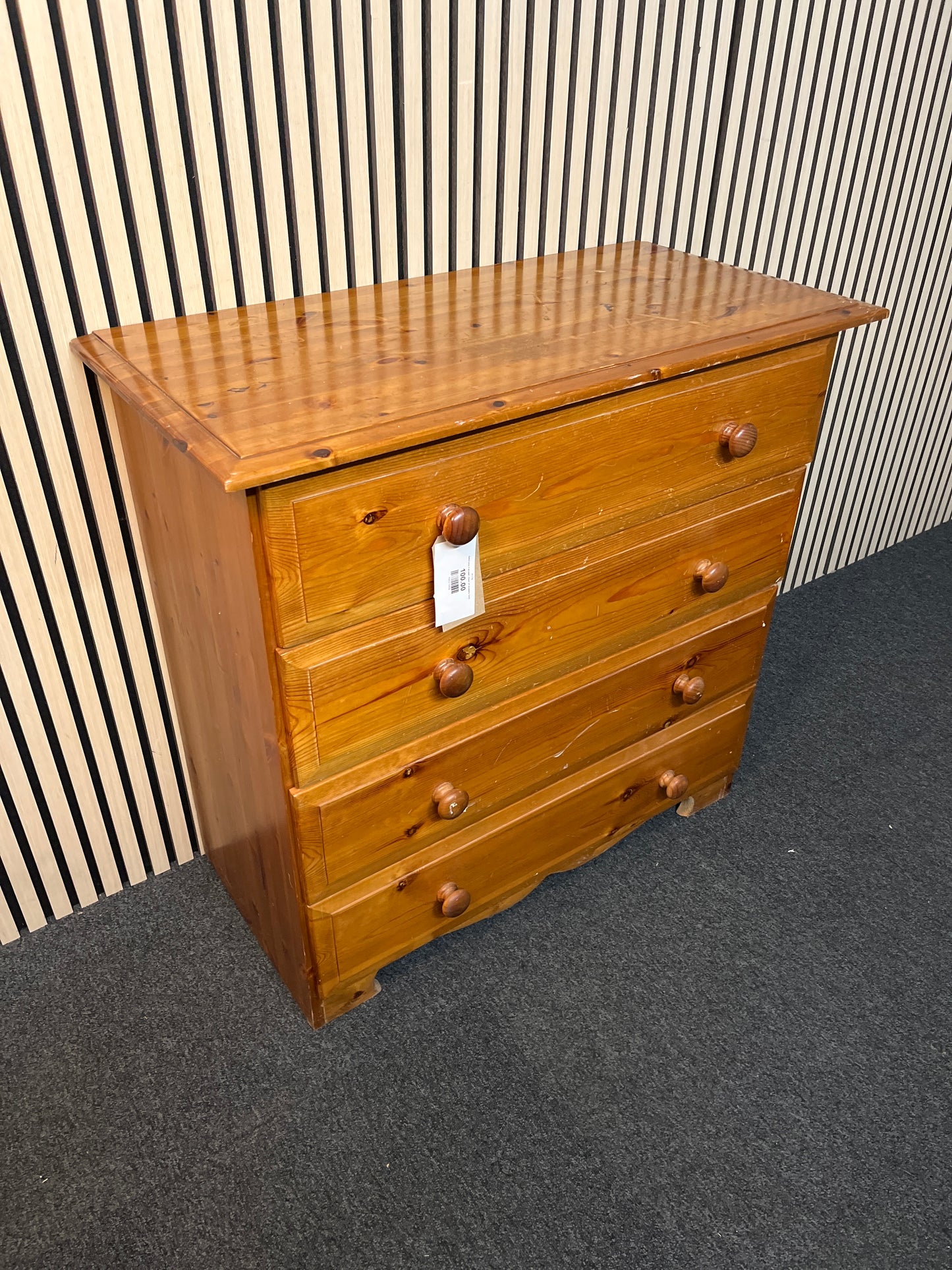 Solid pine 4 drawer chest of drawers 1425