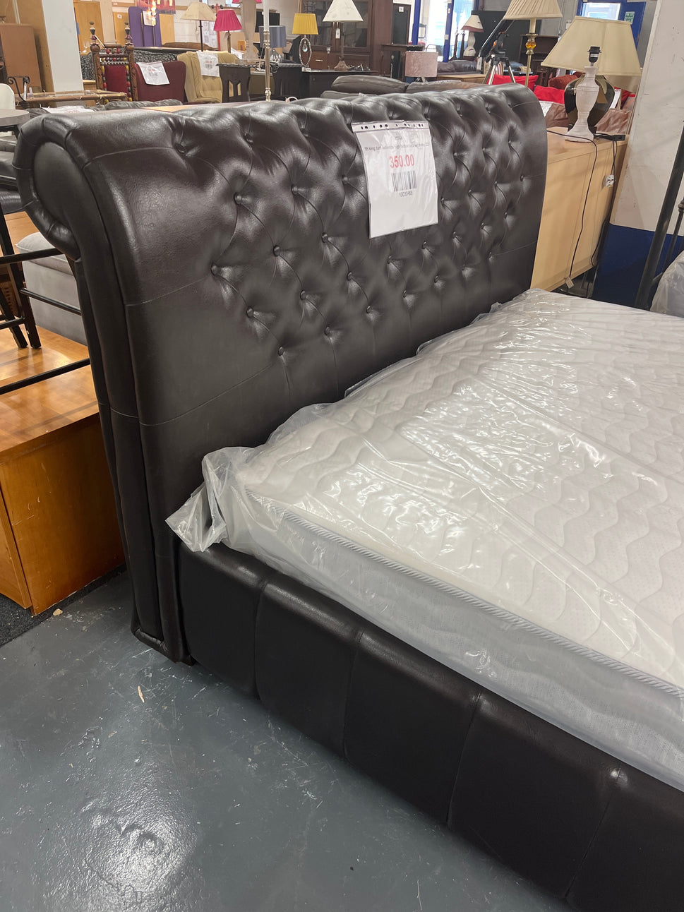 5ft king dark leatherette high button back bed frame 3225