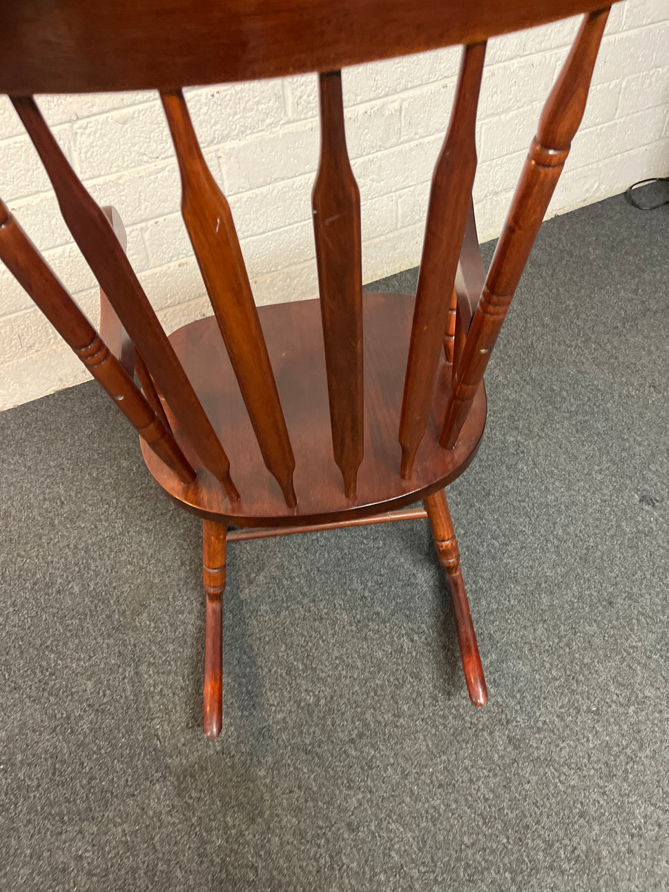 Mahogany rocking chair with checkered cushion 3225