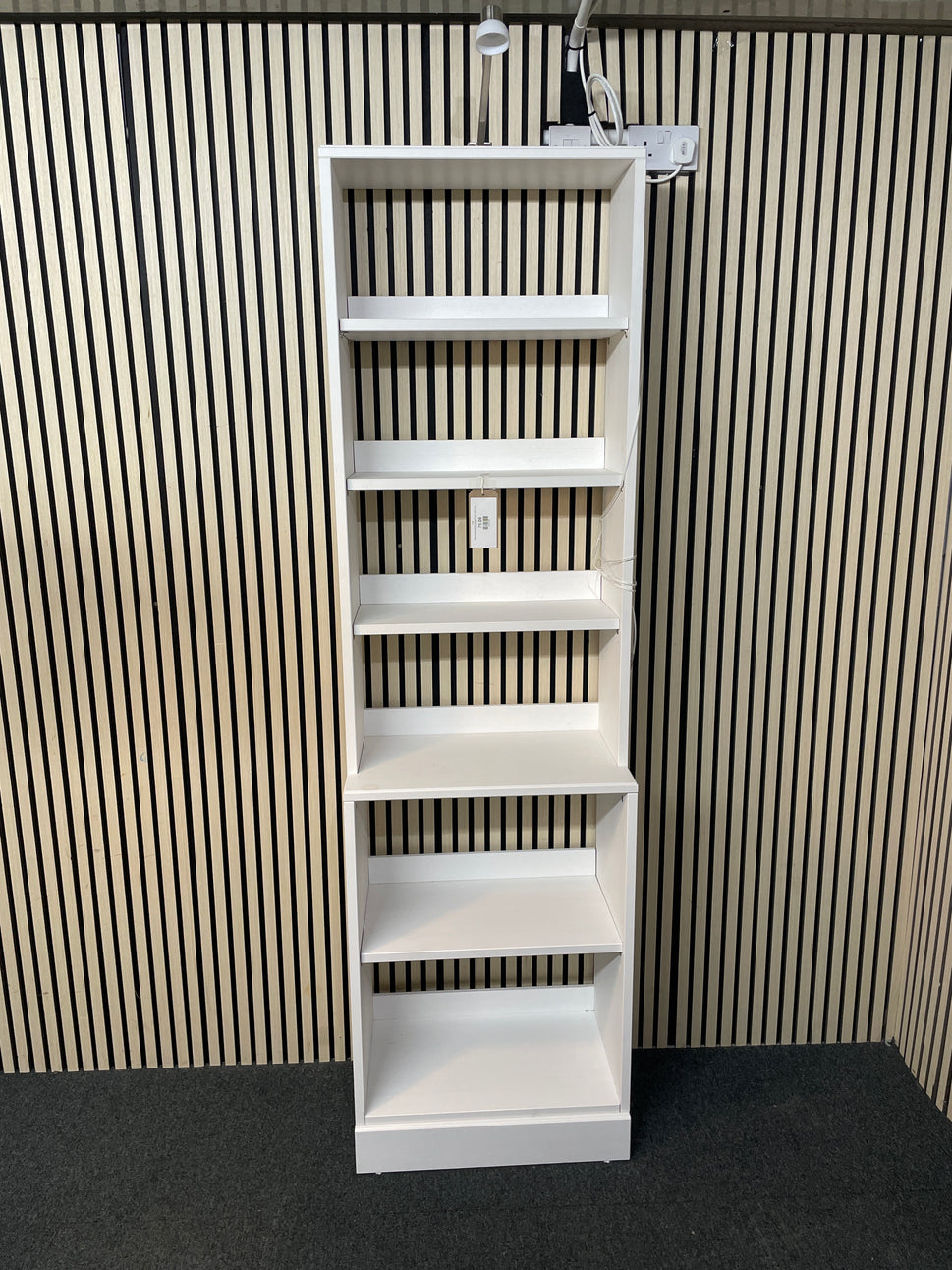 White laminate tall slim bookcase (H 210 x W 62 x D 46 cm) 2425