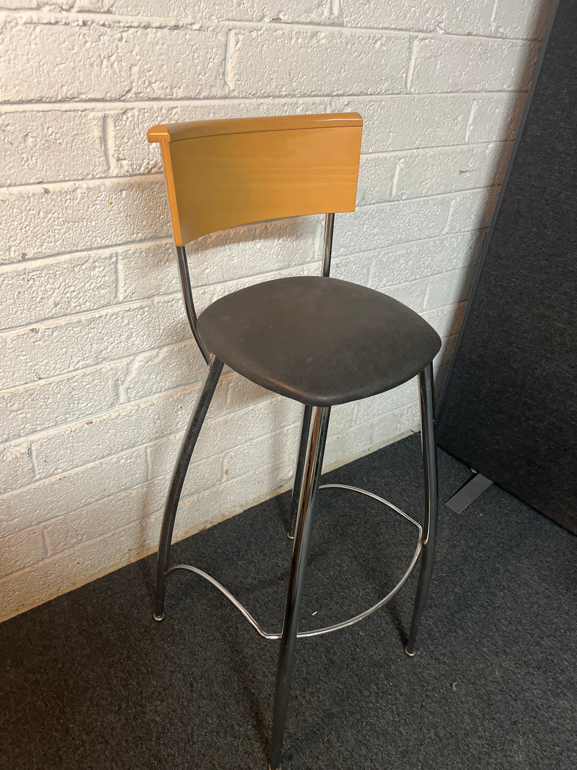 Tall chrome framed tall bar stool, beech framed  3225