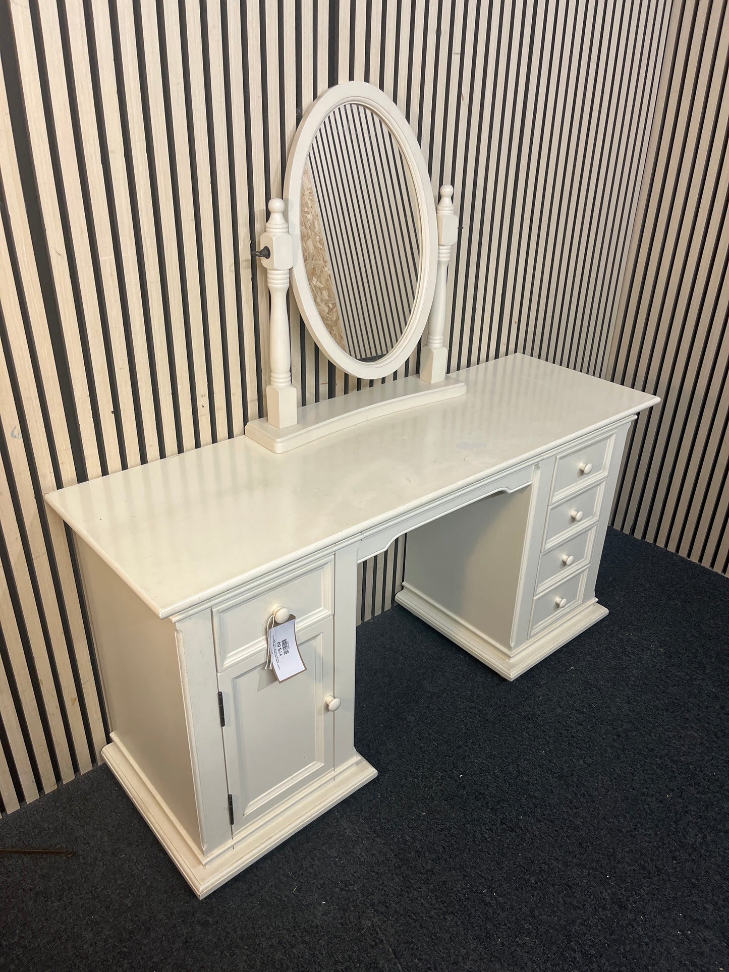 Cream 5 drawer 1 door dressing table with matching mirror (H 72 x W 137 x D 45)  44140