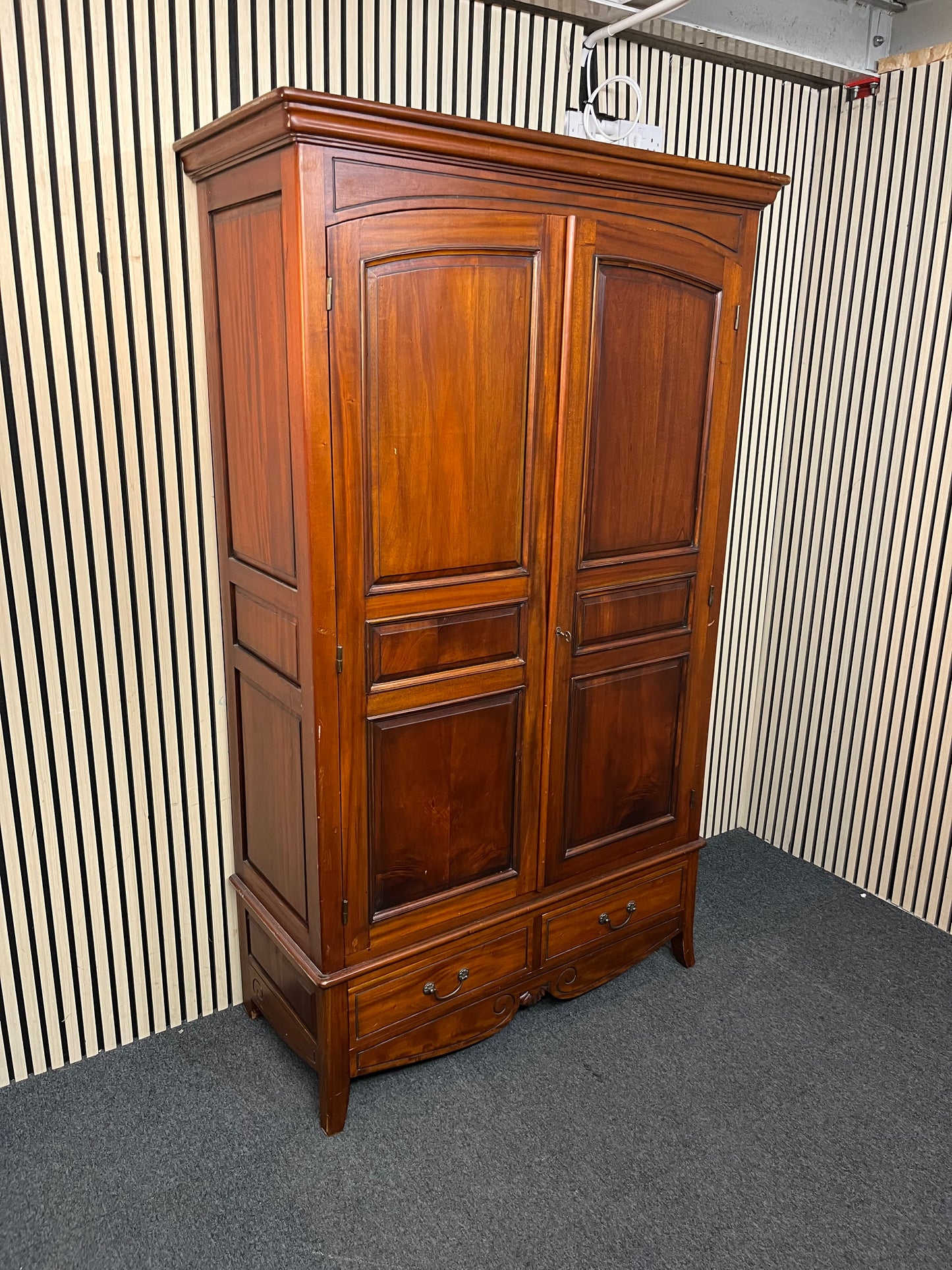 Tall solid mahogany dark wood stained 2 door 1 drawer wardrobe (H 203 x W 120 x D 54 cm) 3126