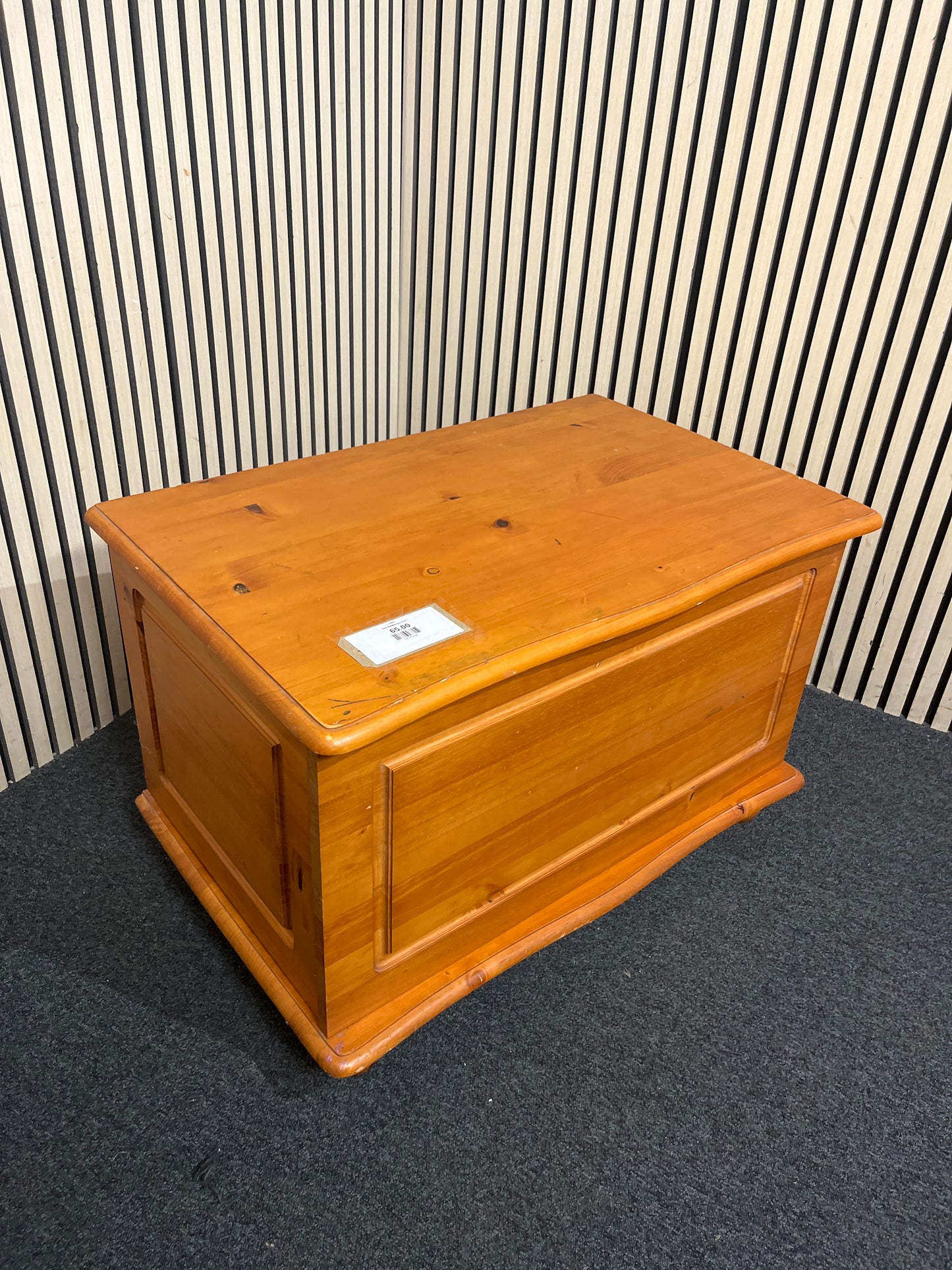 Pine blanket box 43971
