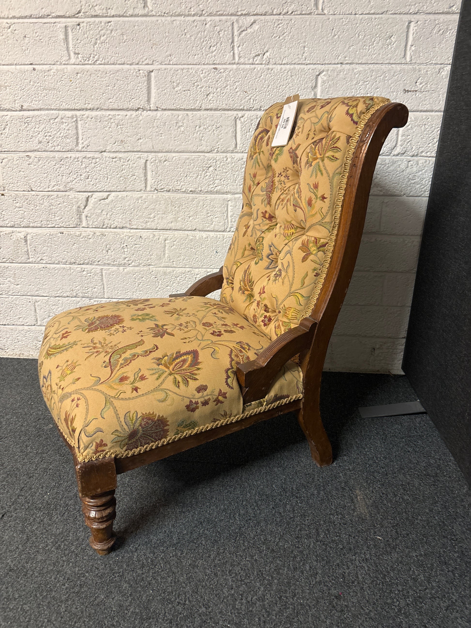Ornate cream pattern fabric, solid wood frame curved back occasional chair 3225