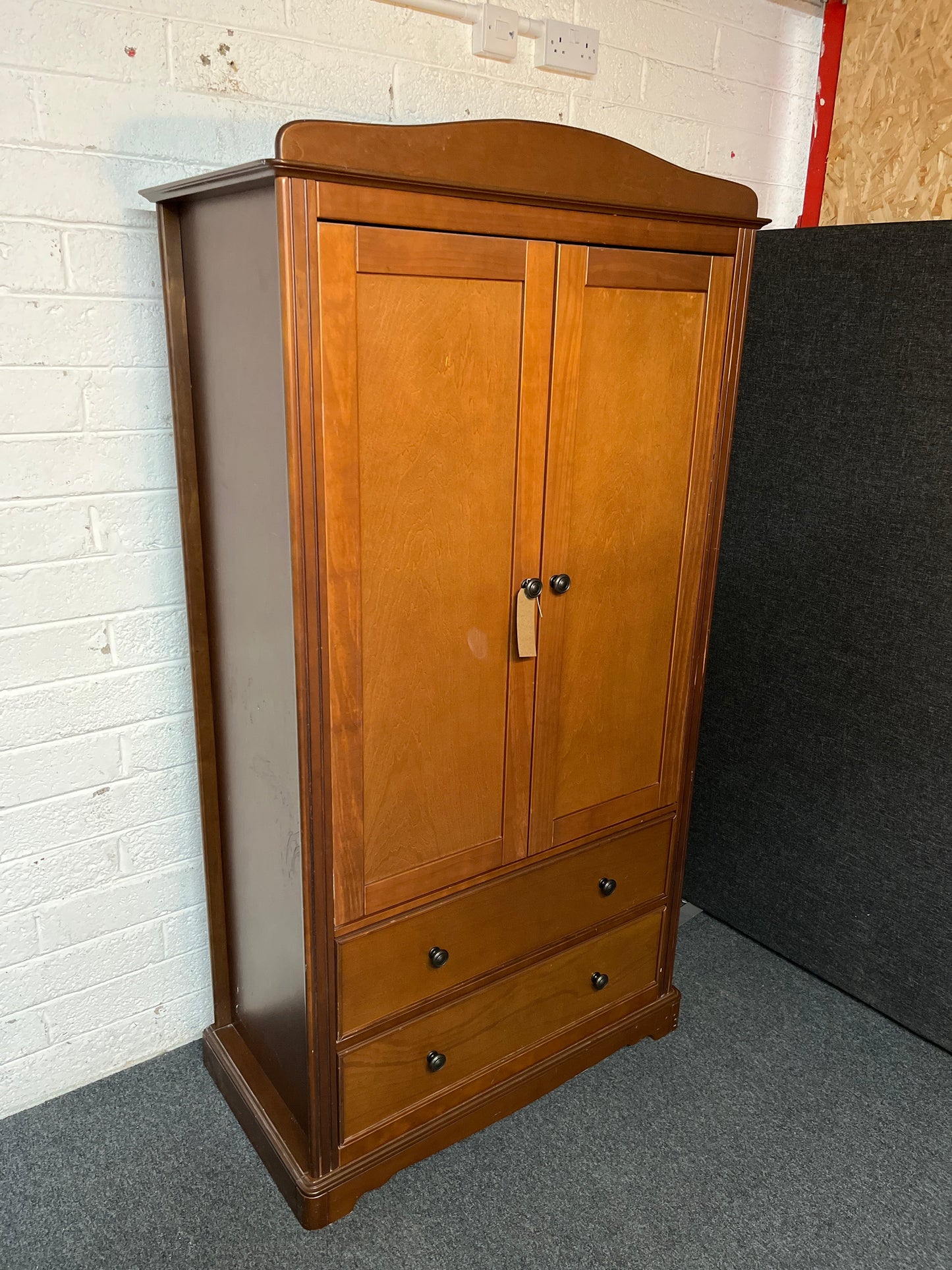 Dark wood stained 2 door 2 drawer wardrobe (H 190 x W 100 x D 52 cm) 2225