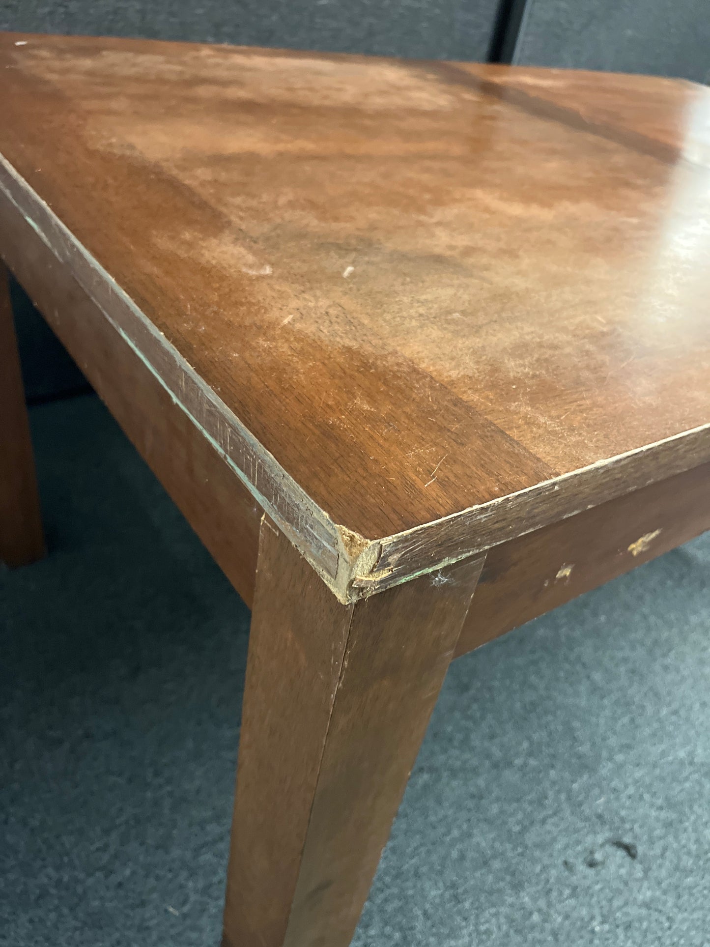 Dark wood stained (scuffed top) extendable dining table 1225