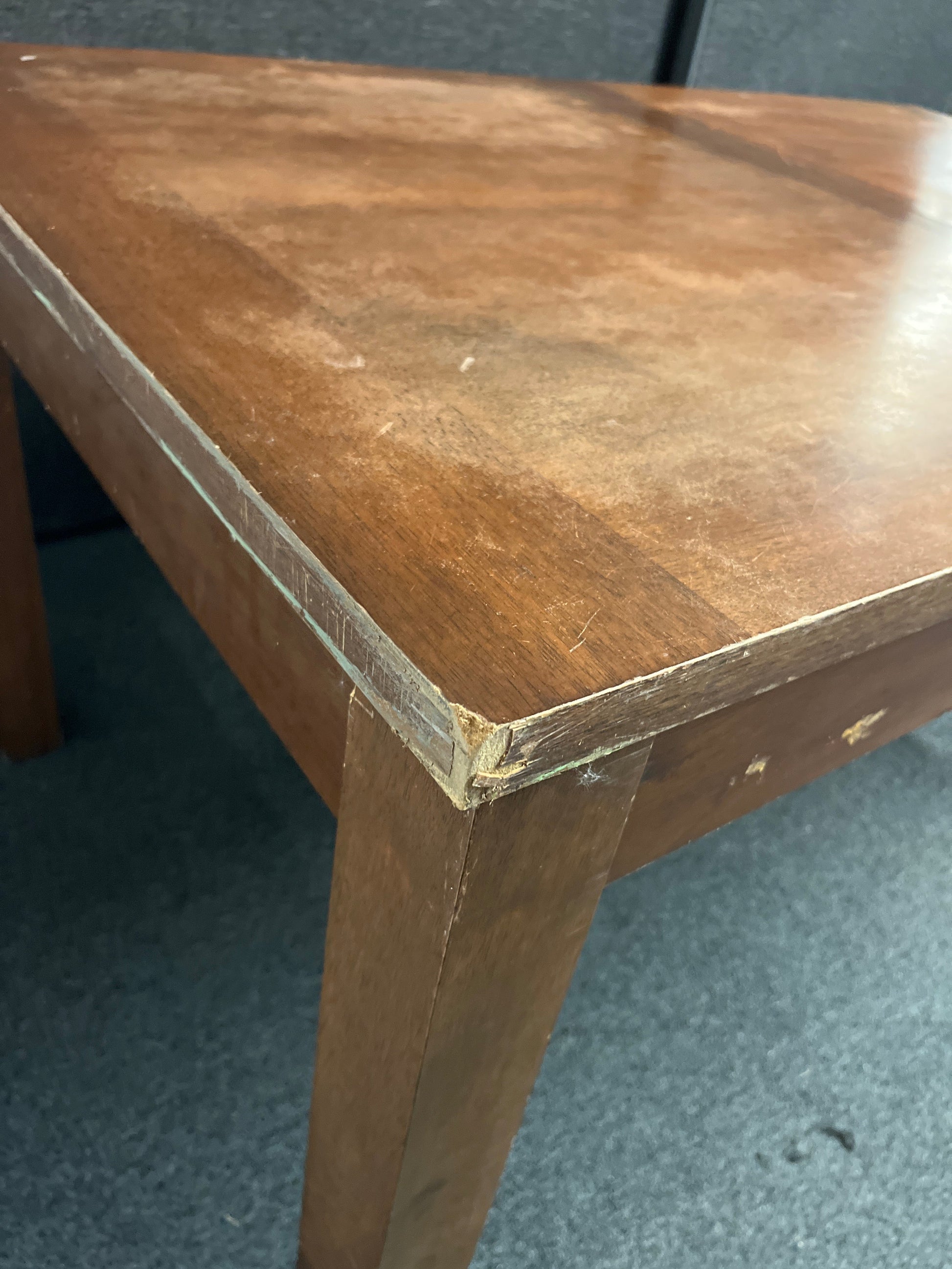 Dark wood stained (scuffed top) extendable dining table 1225