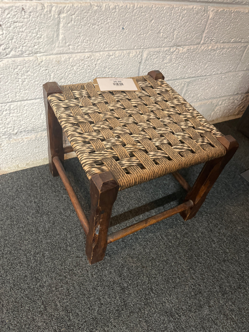 Sugain low square stool 2225