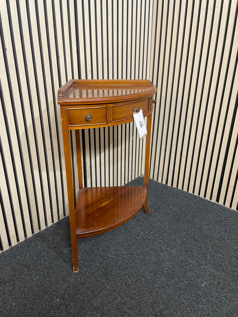 Cornered mahogany lamp table with drawer   44670