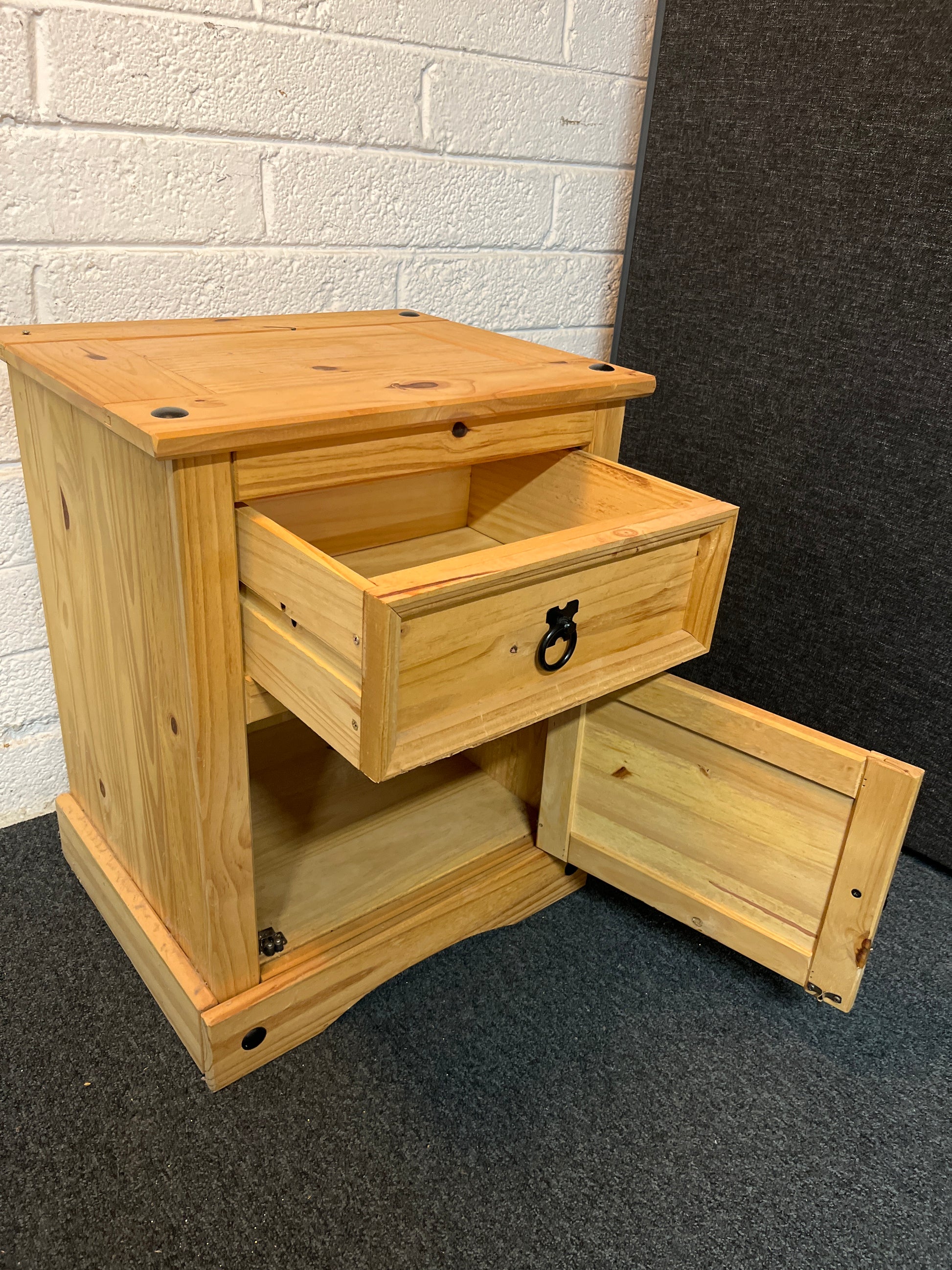 Waxed pine corona 1 door 1 drawer bedside locker (H 64 x W 51 x D 43 cm) 2225