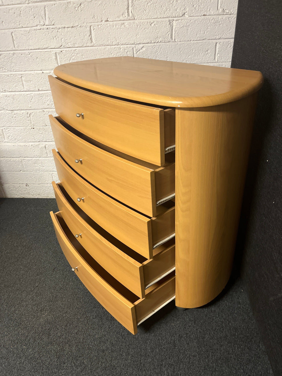 5 drawer bow fronted tall chest of drawers in beech (H 100 x W 103 x D 47 cm) 3225