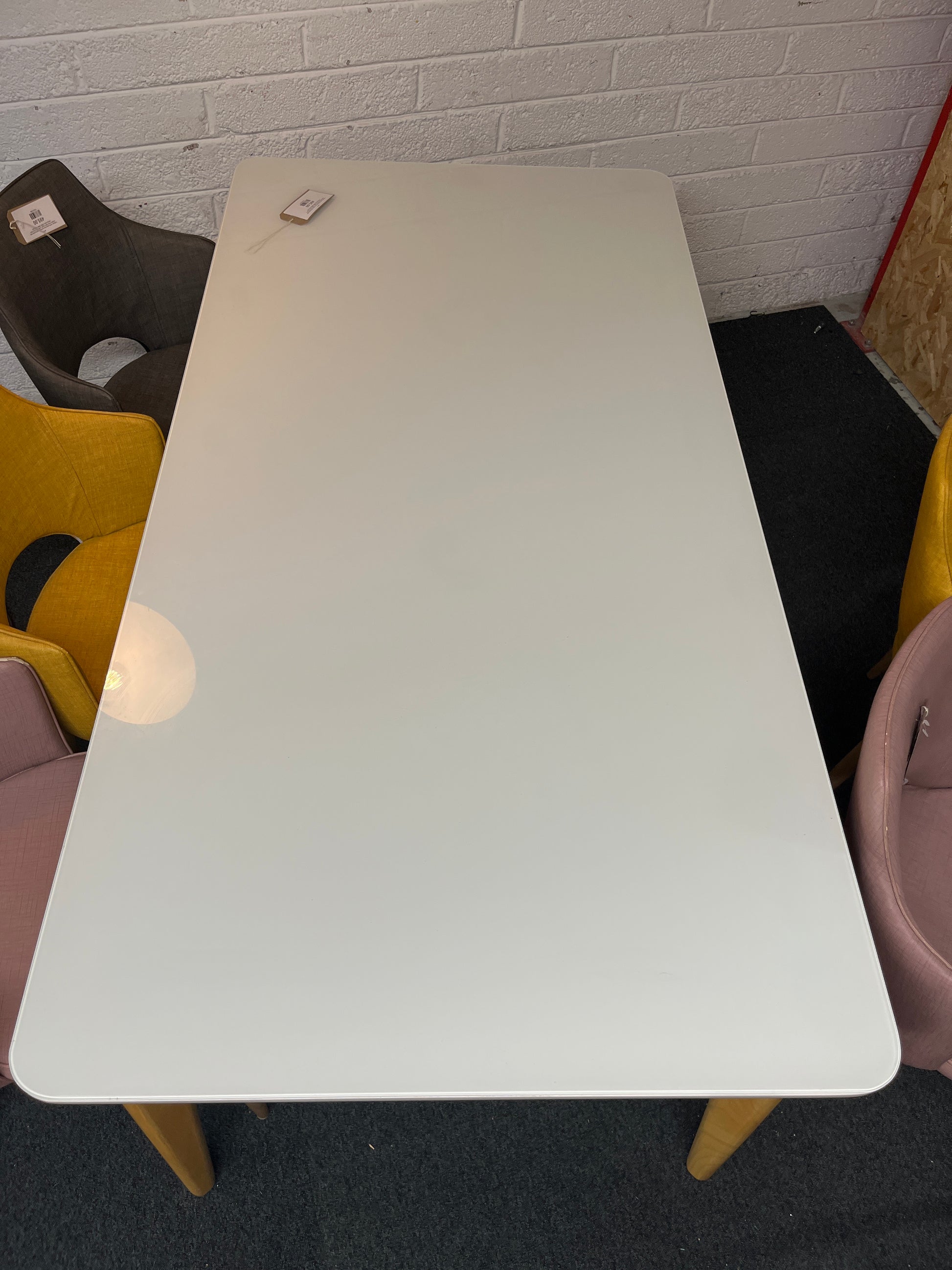 Calligaris white glass top rectangular dining table solid wooden frame (1800L 900W 750H) 3225
