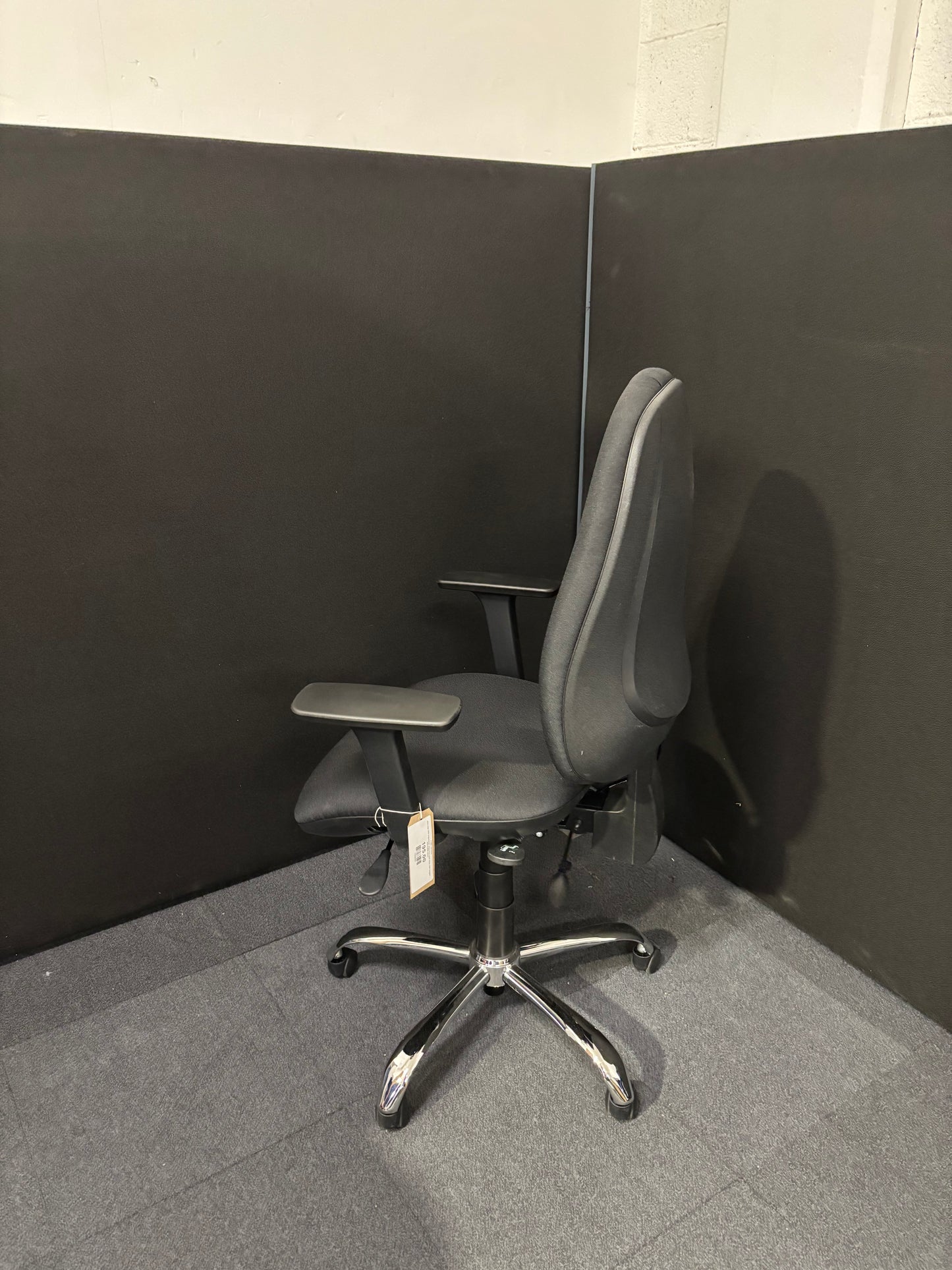 Jota ergo 24hr ergonomic asynchro task chair with height adjustable arms