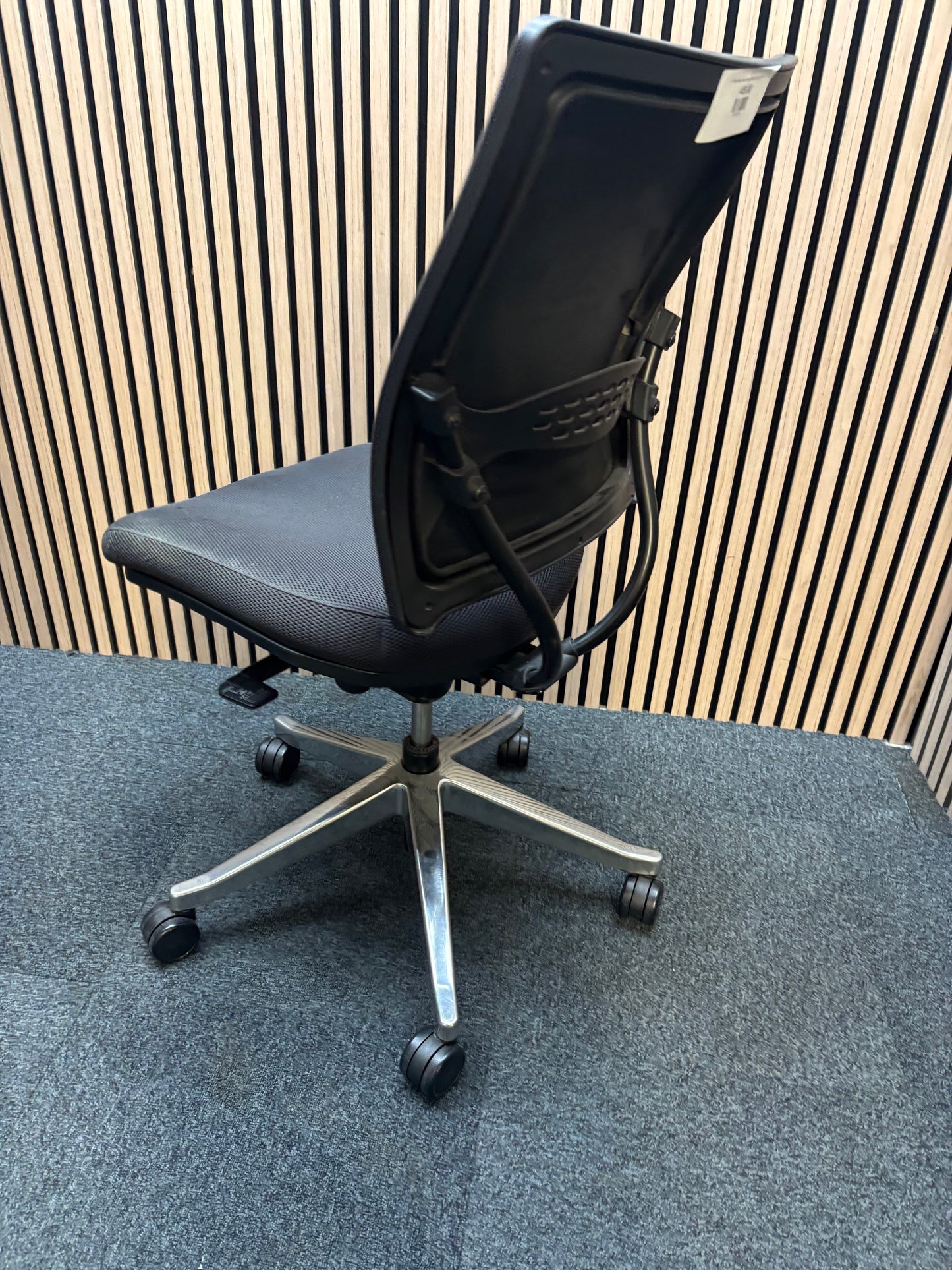 Black fabric mesh back office chair second hand