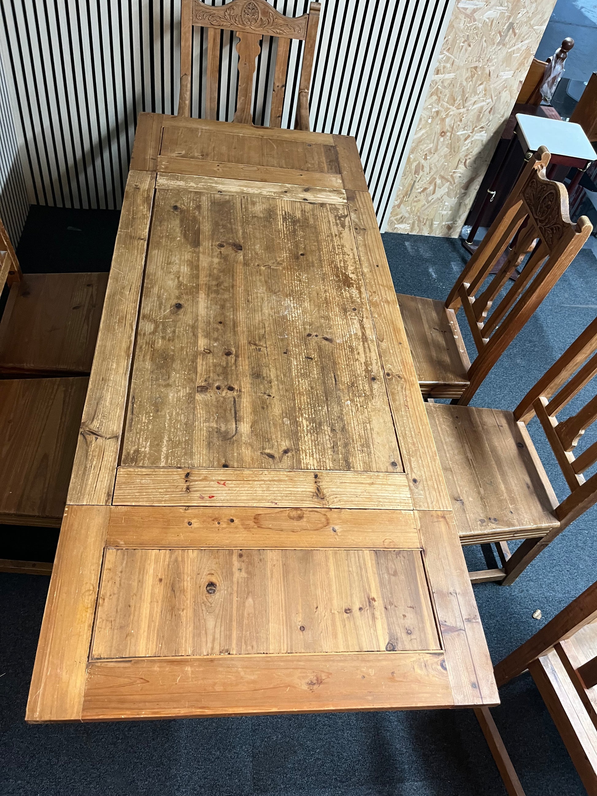 Mexican pine small 4ft kitchen table with 4 no. chairs and 2 no. carver armchairs 1325