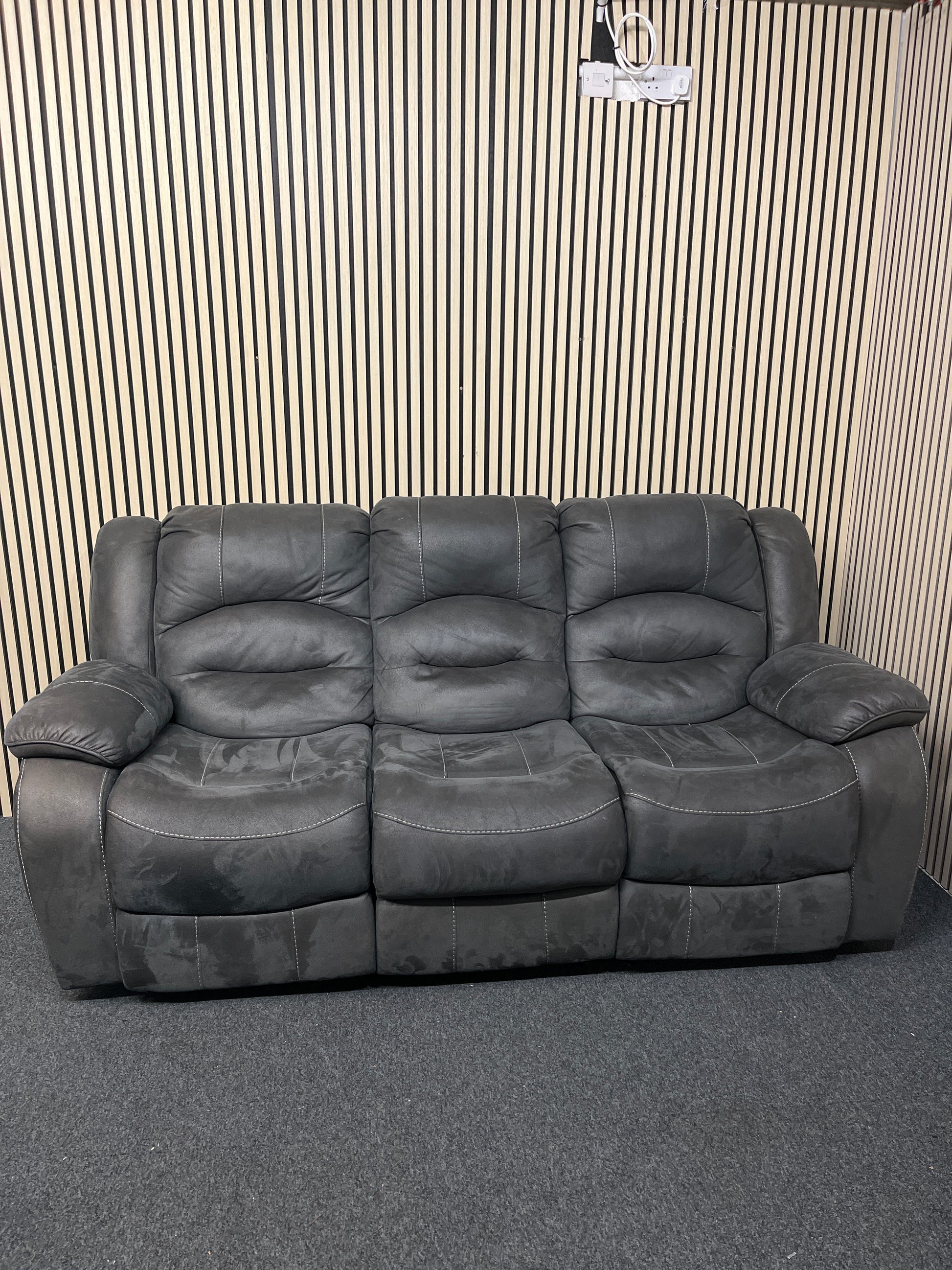 3 seater grey microfibre recliner sofa (215 cm wide) 3325