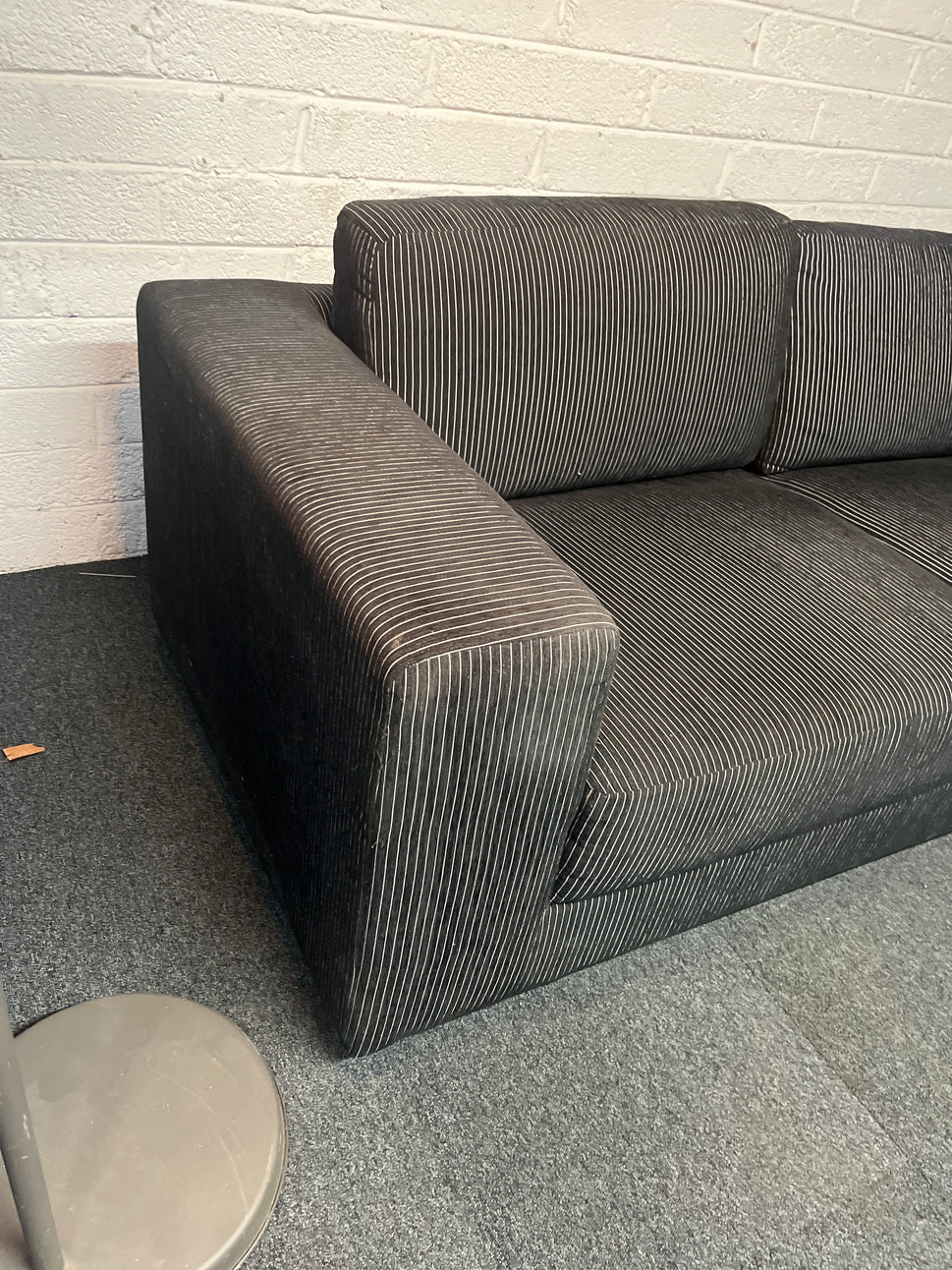 Large black fabric stripe corner sofa suite 2225
