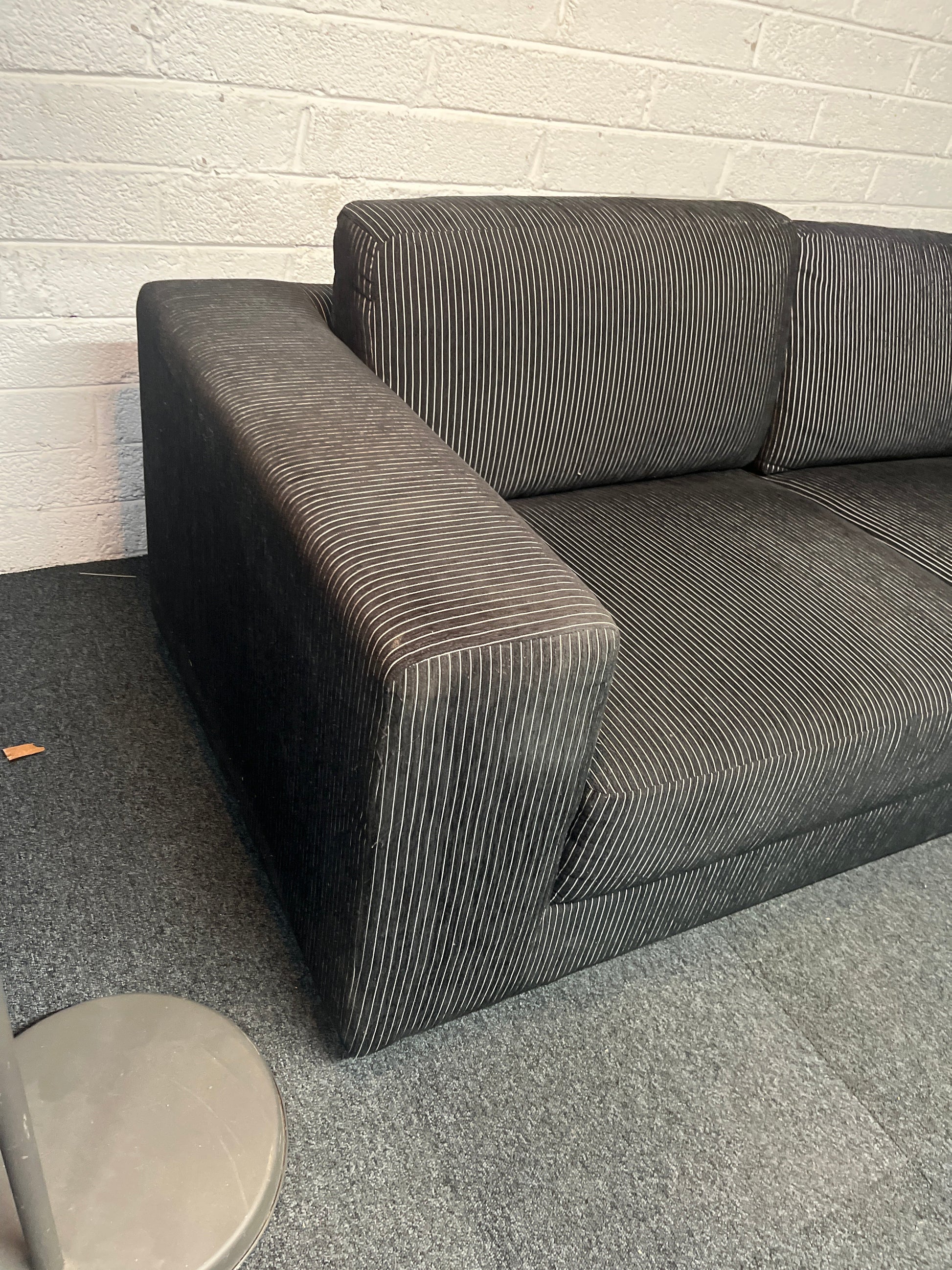 Large black fabric stripe corner sofa suite 2225