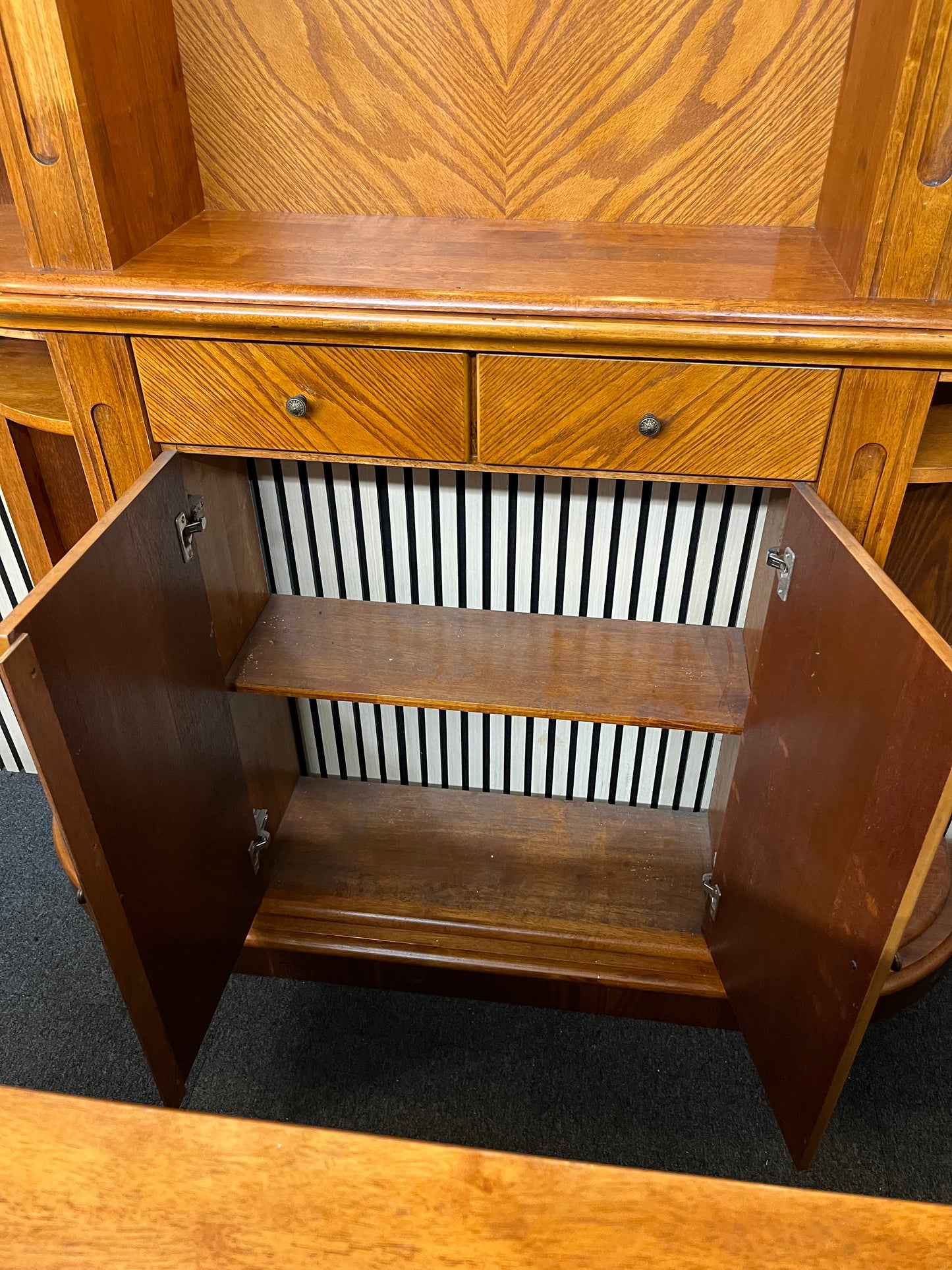 Ornate oak stained tall bar counter with storage drawers (Front H 110 x W 170 x D 60 cm) (Back  H 219 x W 177 x D 35 cm)