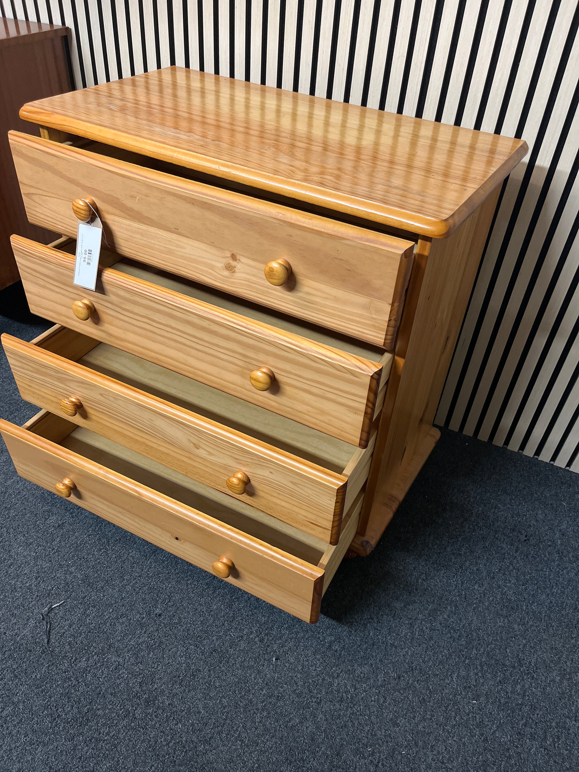 Solid pine 4 drawer chest of drawers (H 80 x W 80 x D 45 cm) 2325