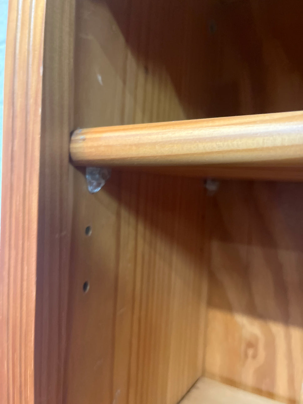 Low solid pine open bookcase (H 100 x W 88 x D 28 cm) 1325