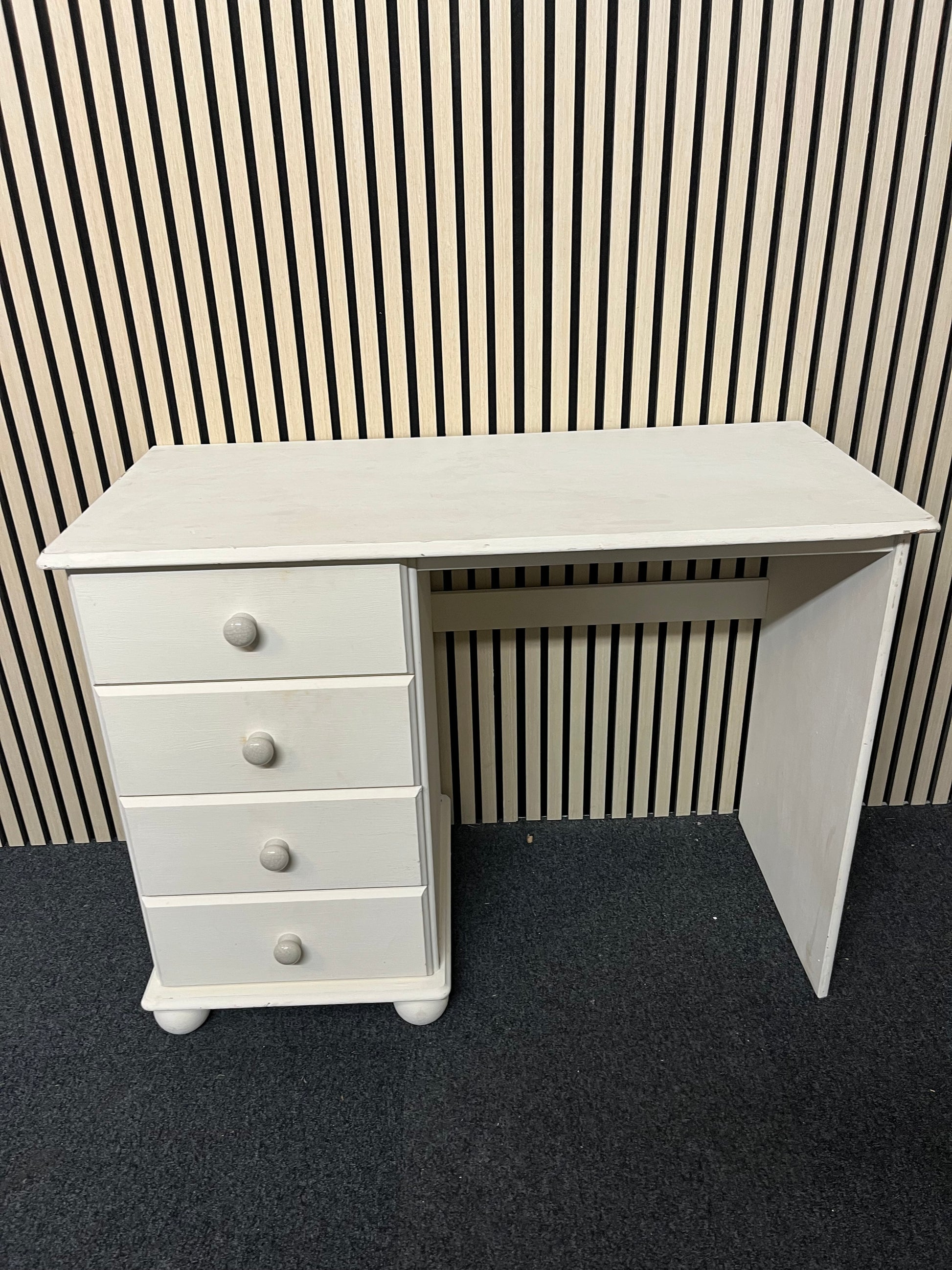 4 drawer solid pine dressing table (H 74 x W 101 x D 47 cm) 2325