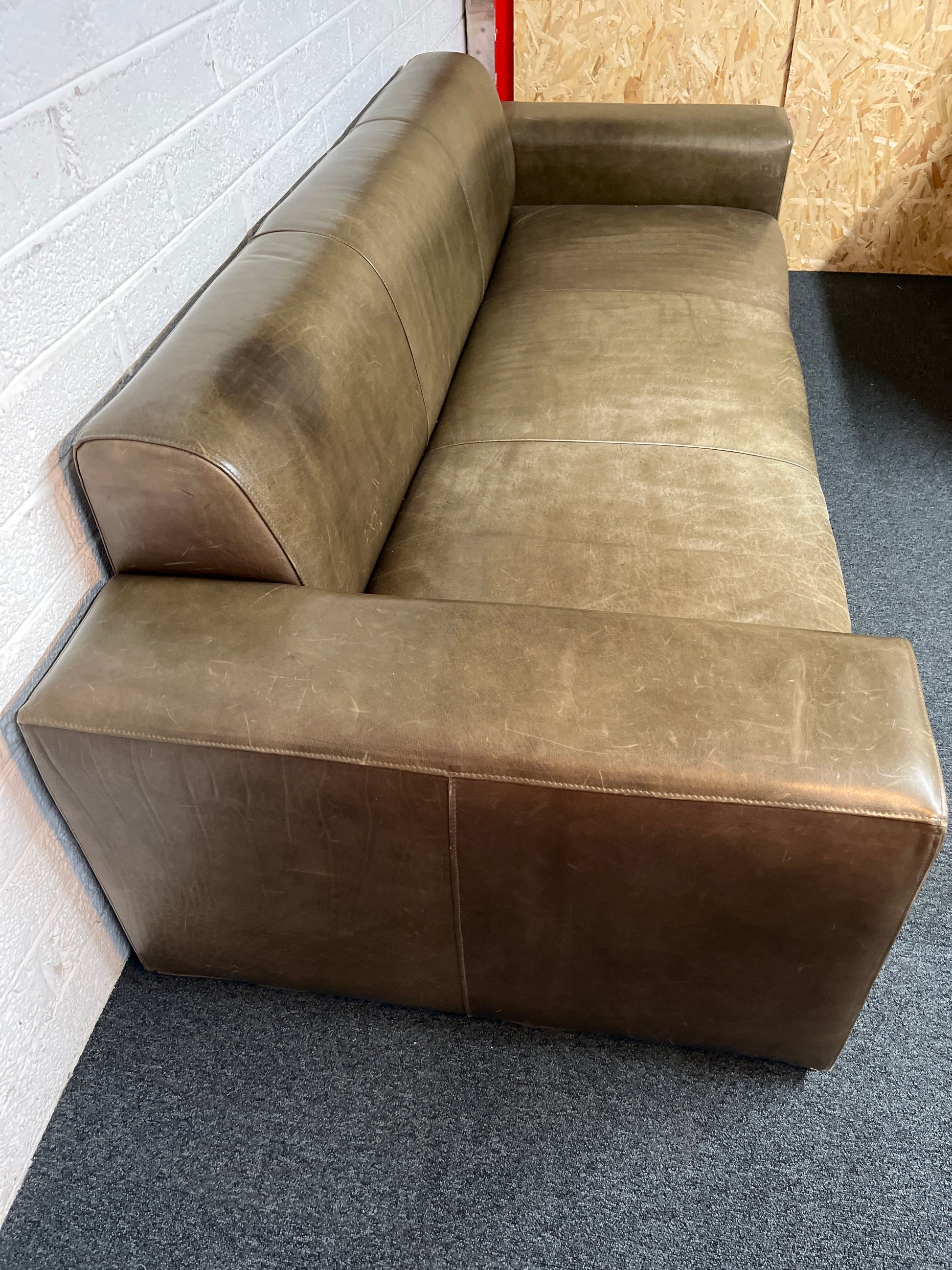 Large 3 seater olive green leather sofa 1325