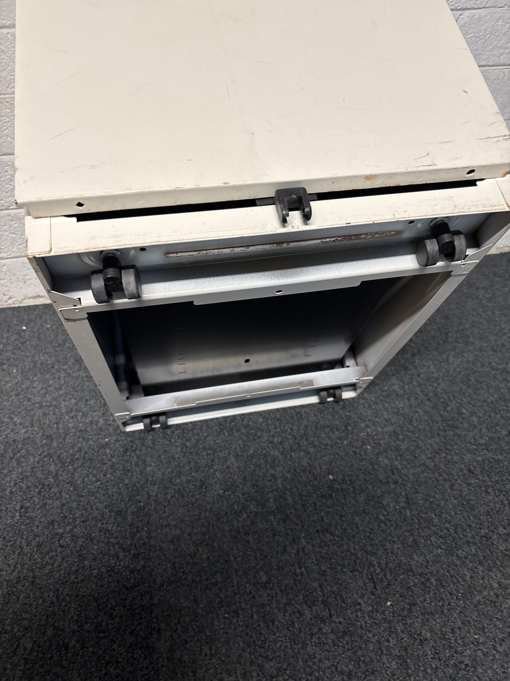 Ex Demo white mobile under desk pedestal