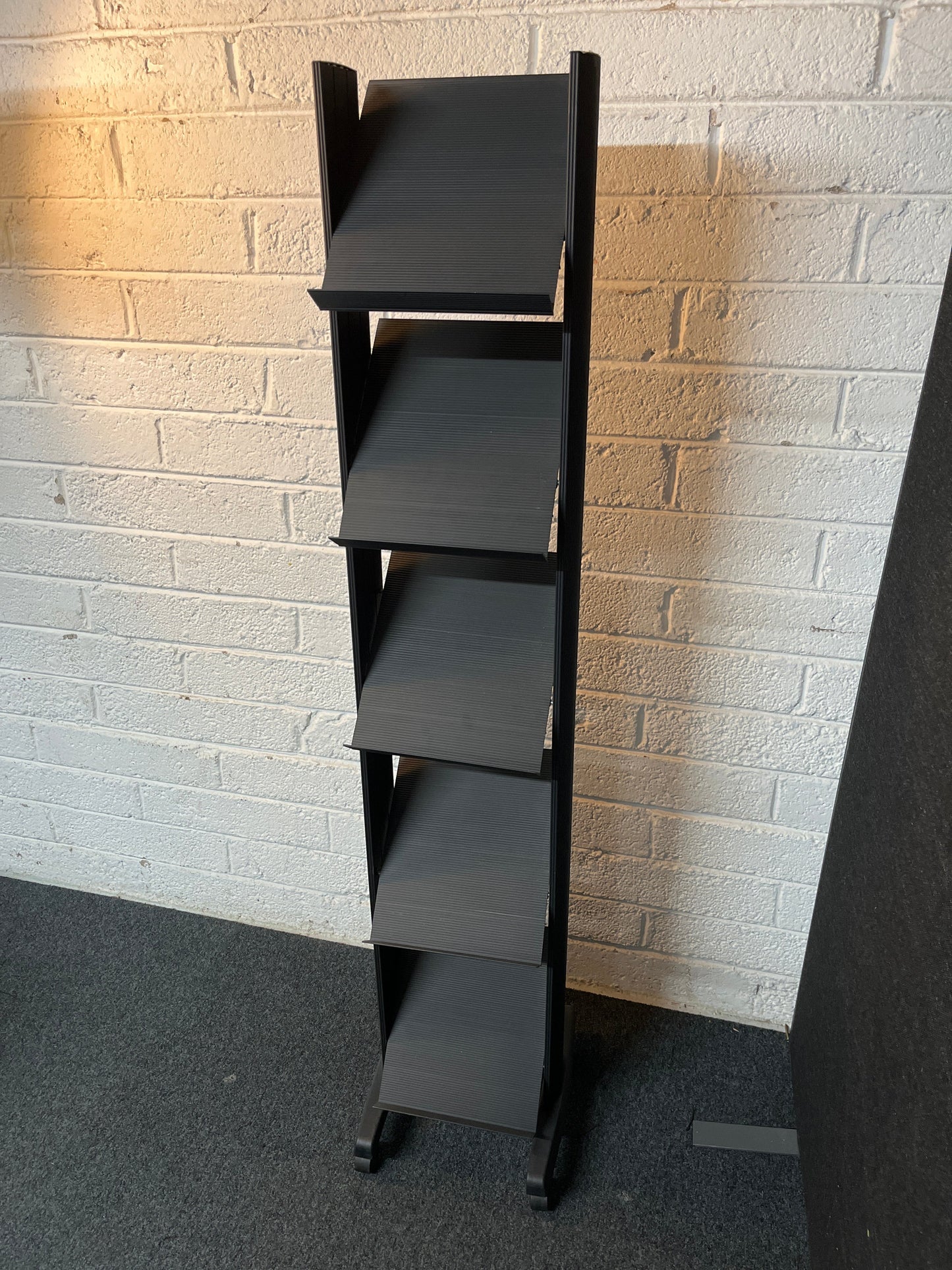 Plastic tiered display holder stand