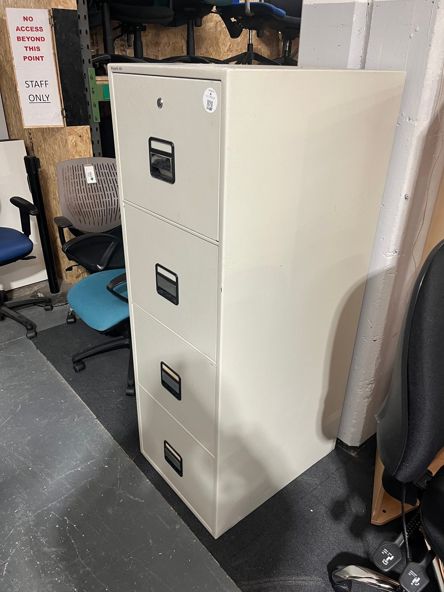 Grey Pheonix 2224 fire proof filing cabinet (90 minutes fire resistance up to 1050 degrees celsius - Water resistant seal - High security key locks and key)