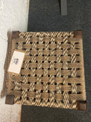 Switch Sugain low square stool 2225 3 image