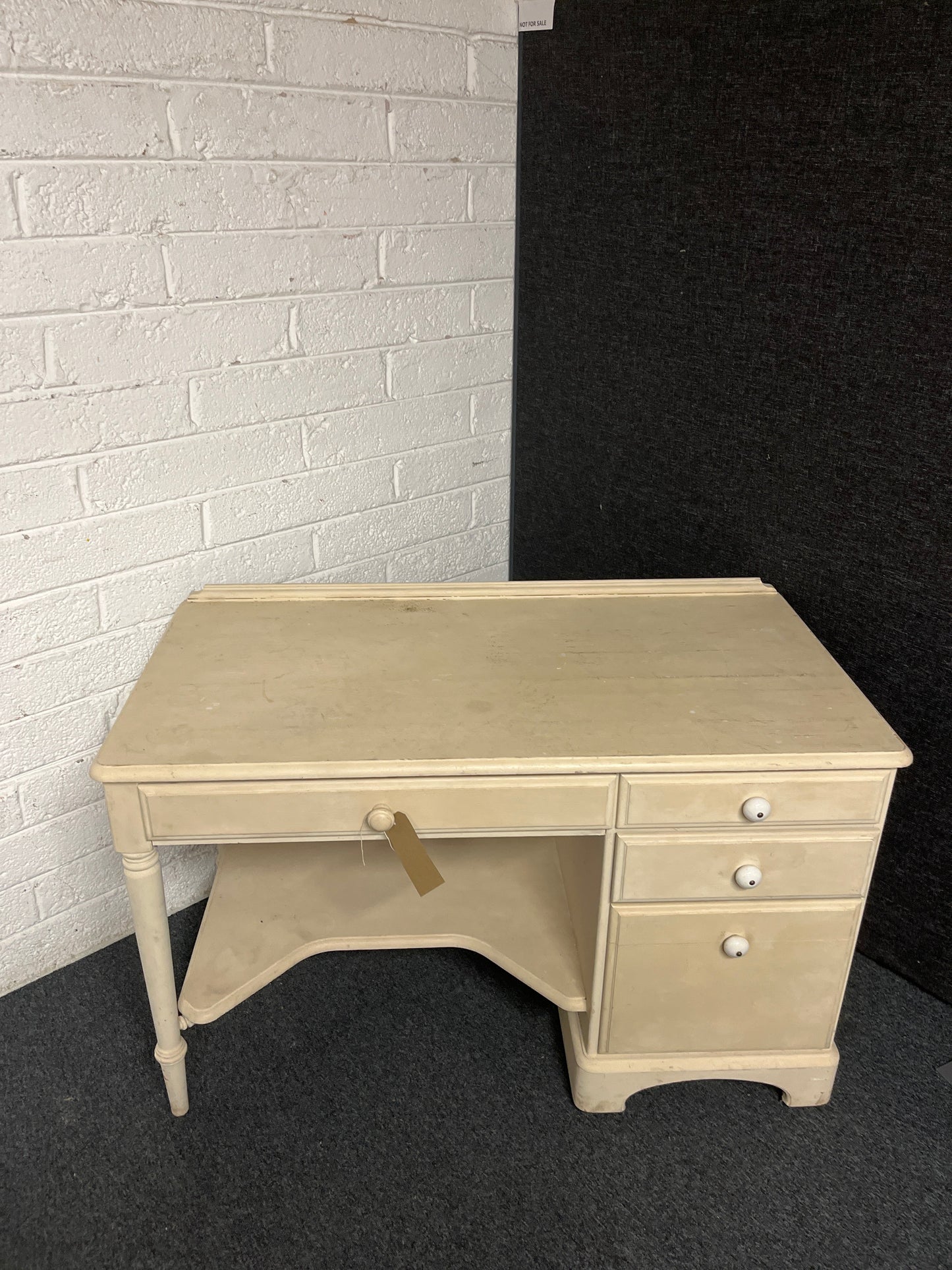 Cream Ducal dressing table (H 780 x W 1200 x D 600 mm) 1225