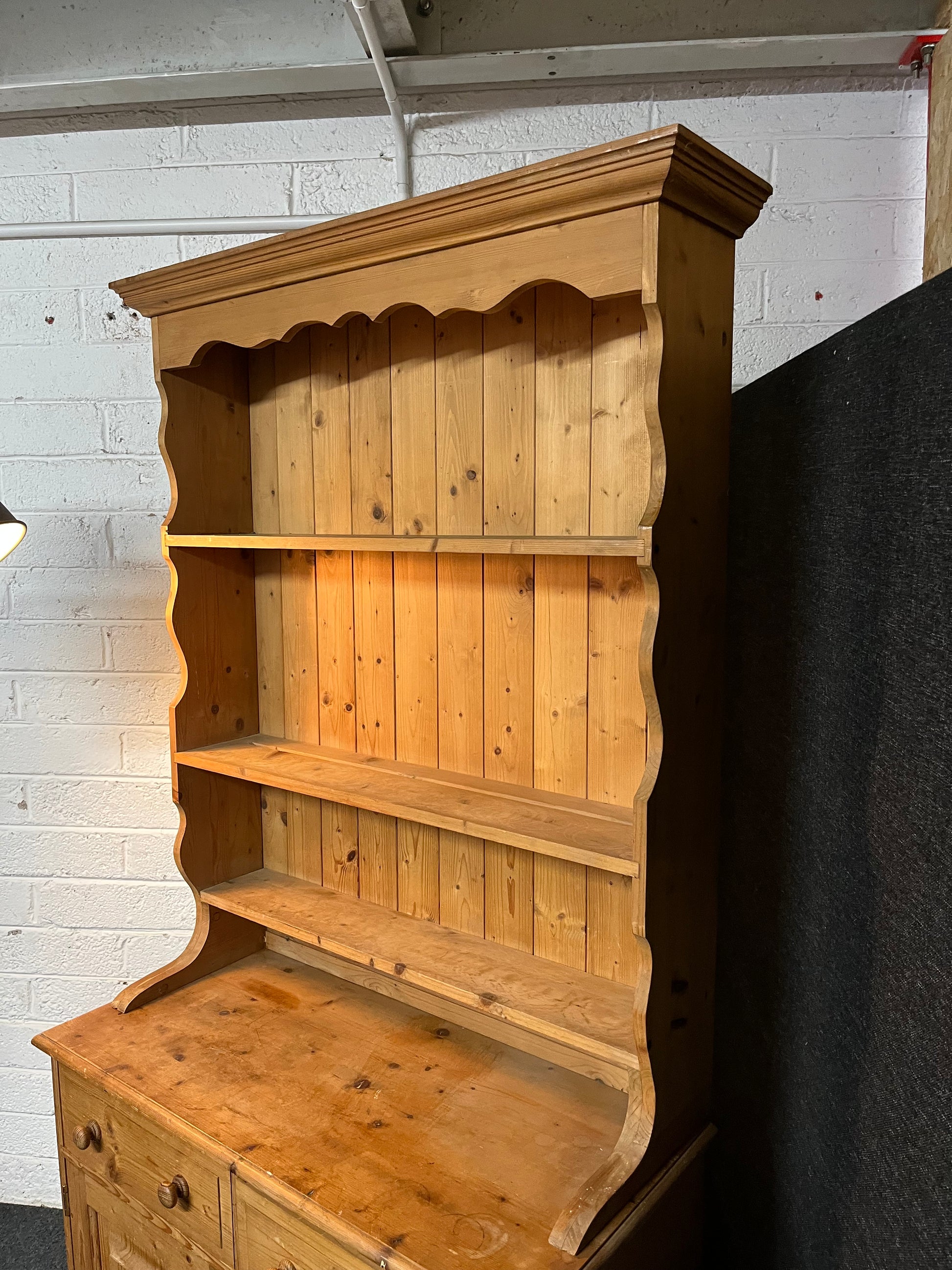 Solid pitch pine kitchen dresser (H 198 x W 91 x D 43 cm) 2225