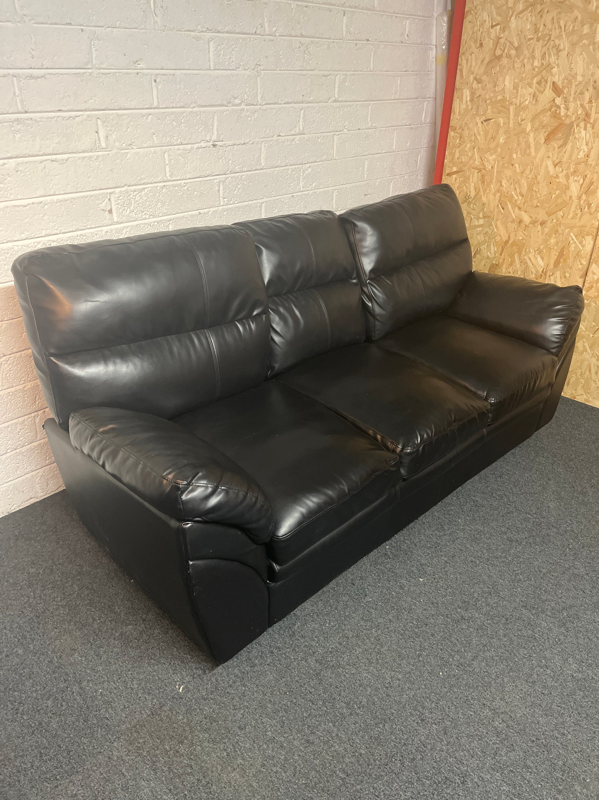 Black PU leatherette 3-seater sofa 1325